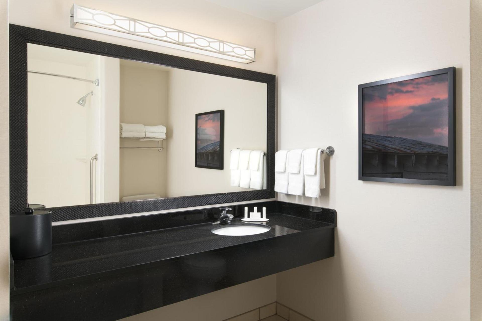 Fairfield by Marriott Inn & Suites Knoxville Turkey Creek photo 9