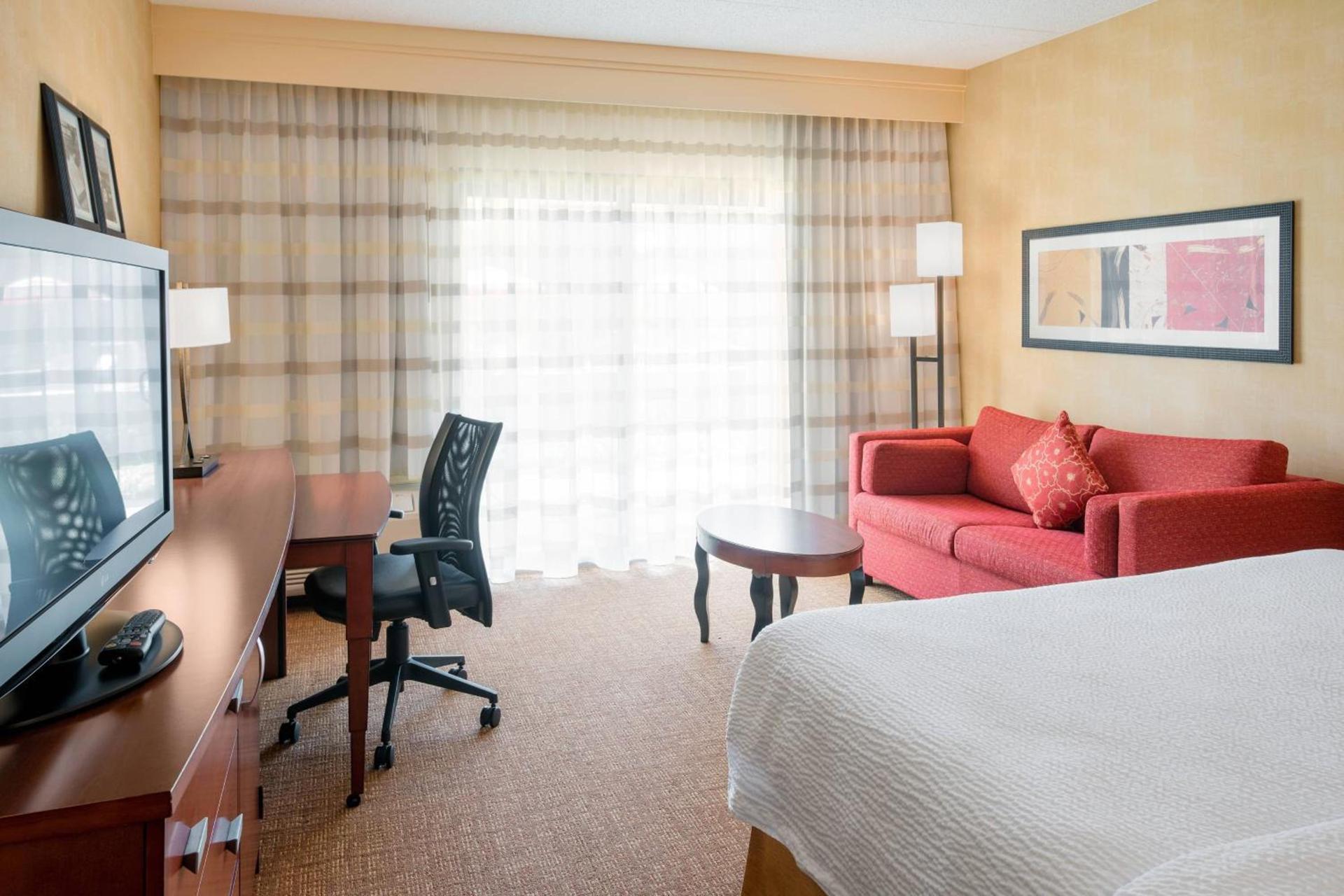 Courtyard by Marriott Chicago Naperville photo 5