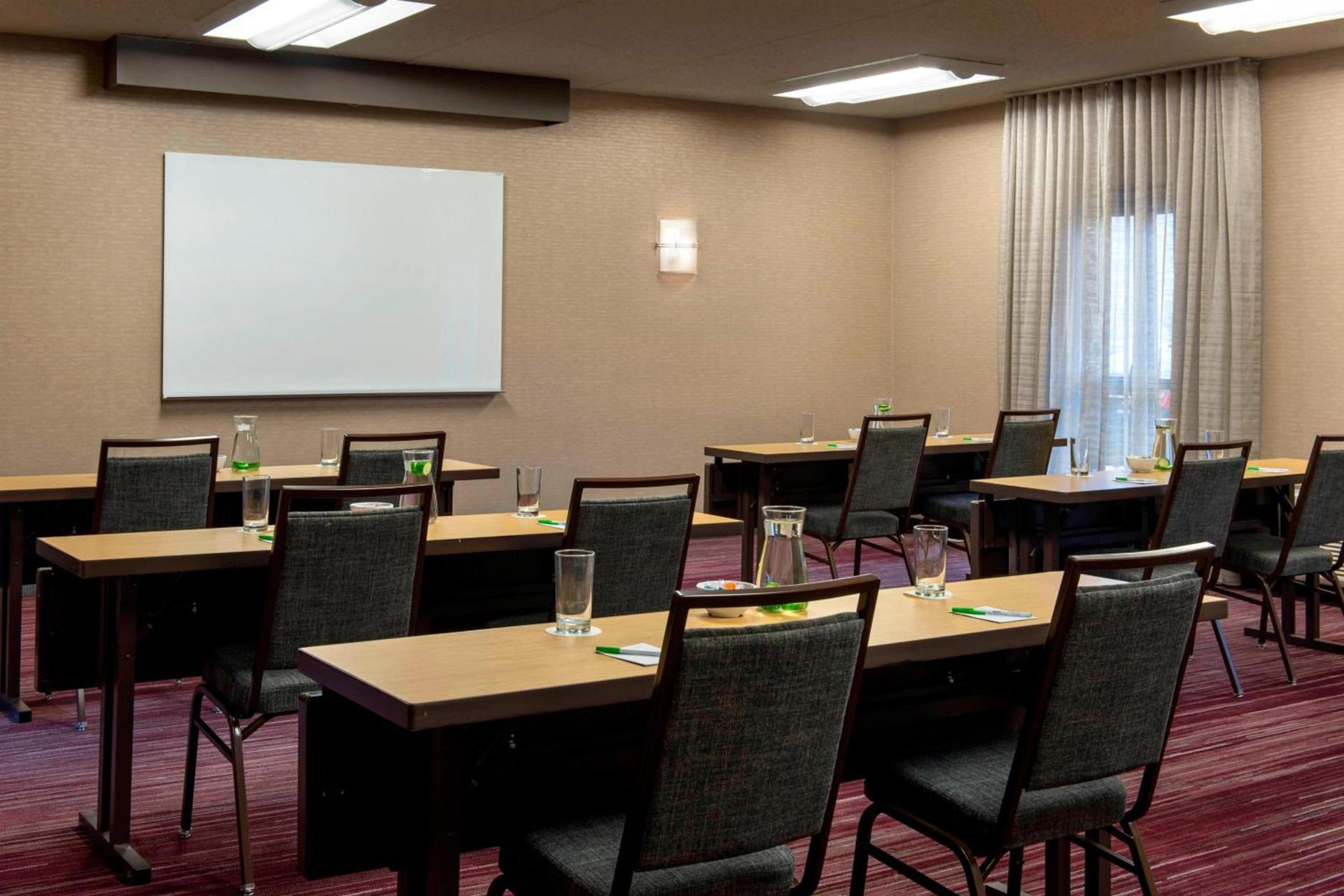 Courtyard by Marriott Chicago Naperville photo 24
