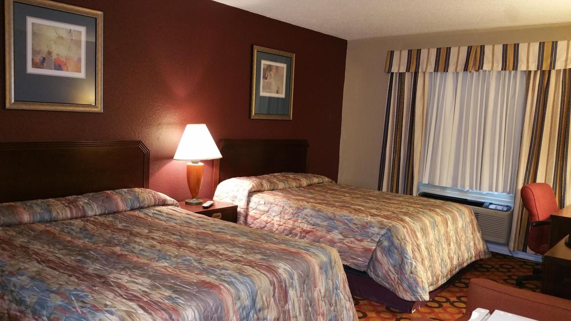 Executive Inn and Suites Waxahachie photo 3