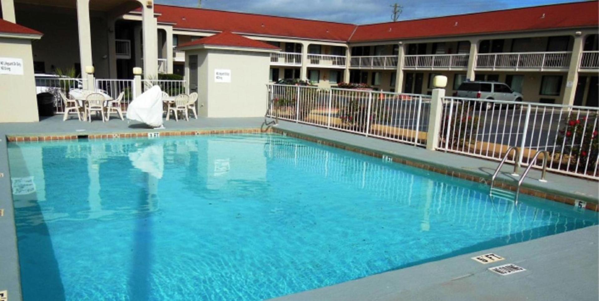 Motel 6 Abbeville, AL photo 5