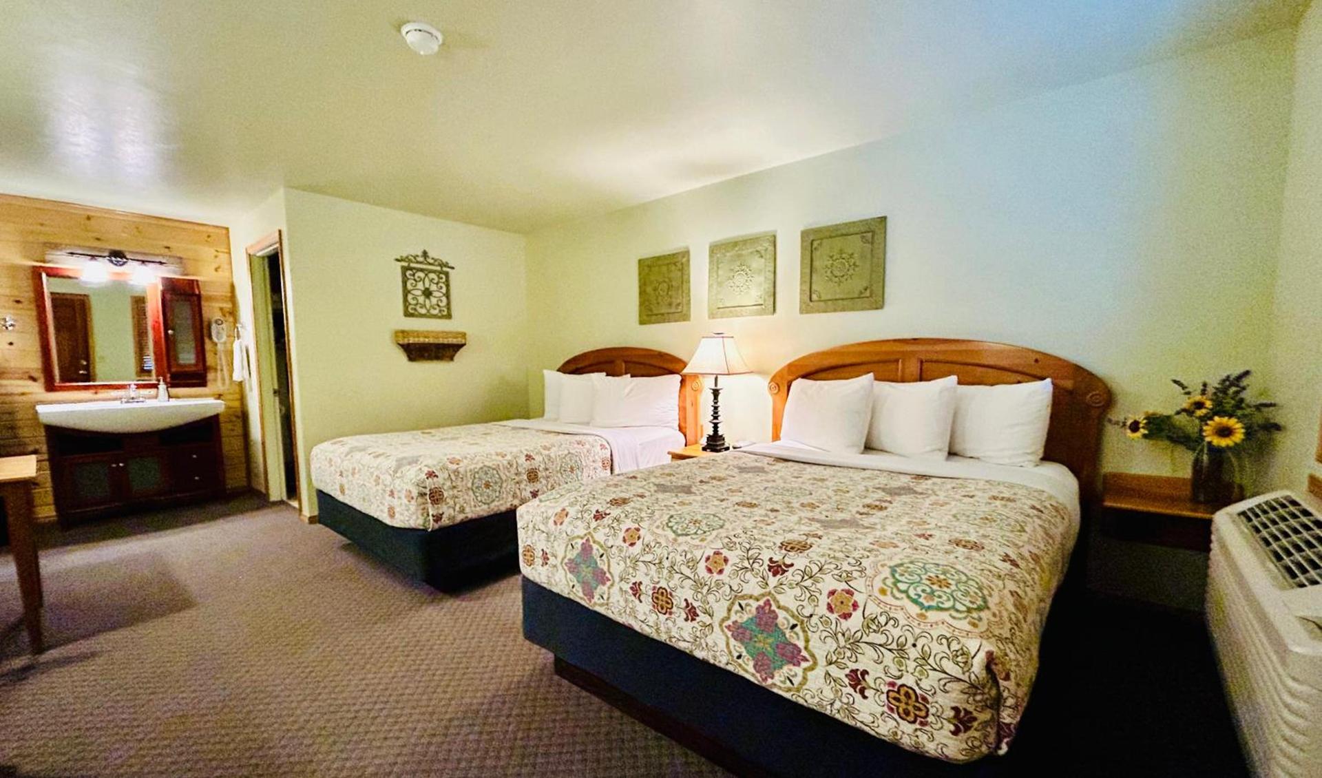 Mt Gardner Inn photo 21