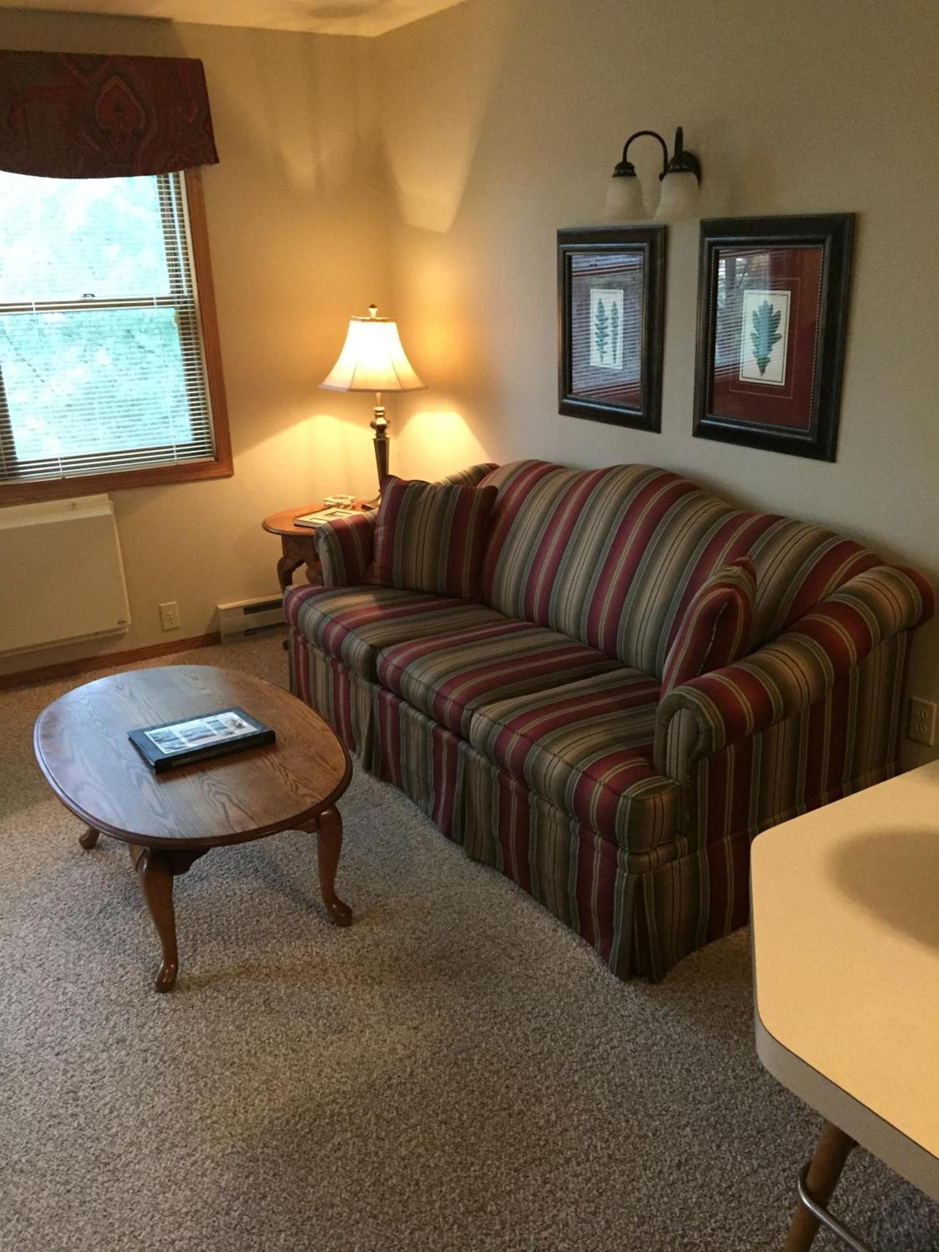 High Point Inn photo 5