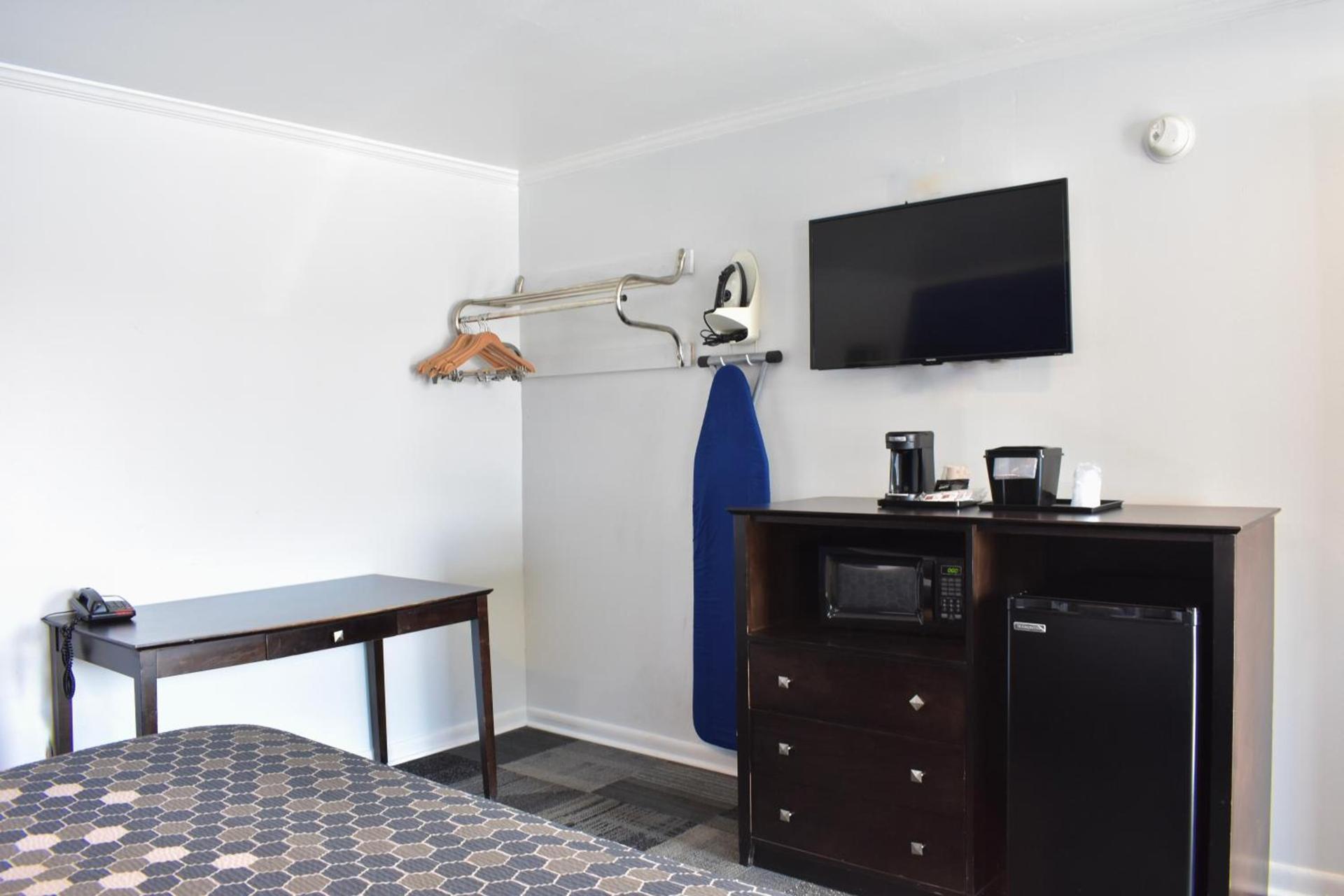 Rodeway Inn Swainsboro photo 25
