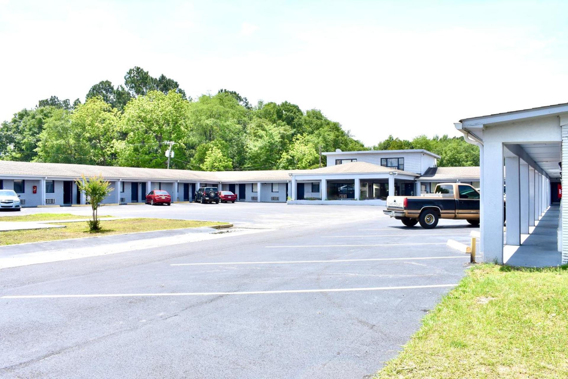 Rodeway Inn Swainsboro photo 16
