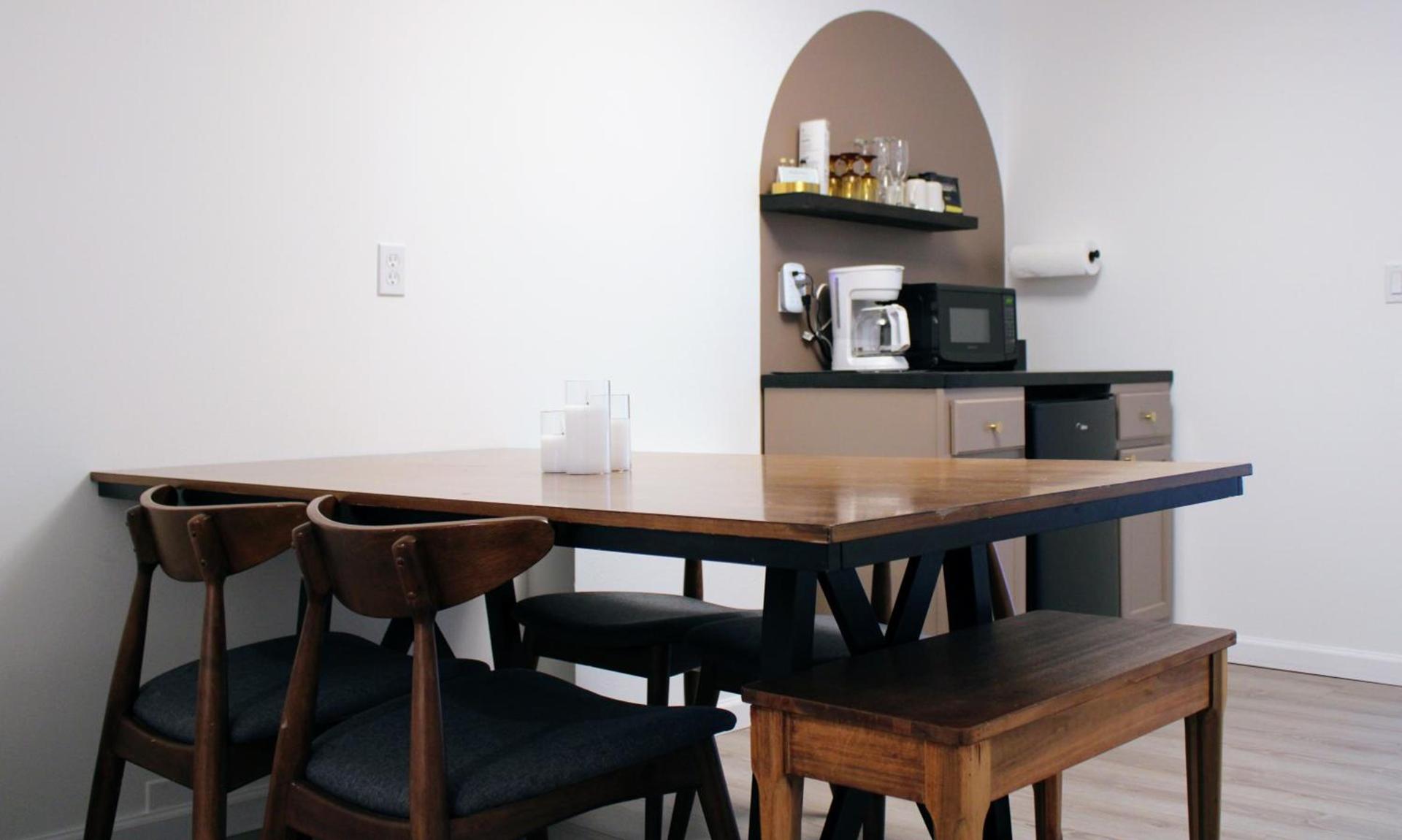 The Brooks Hotel Restaurant and Lounge photo 71