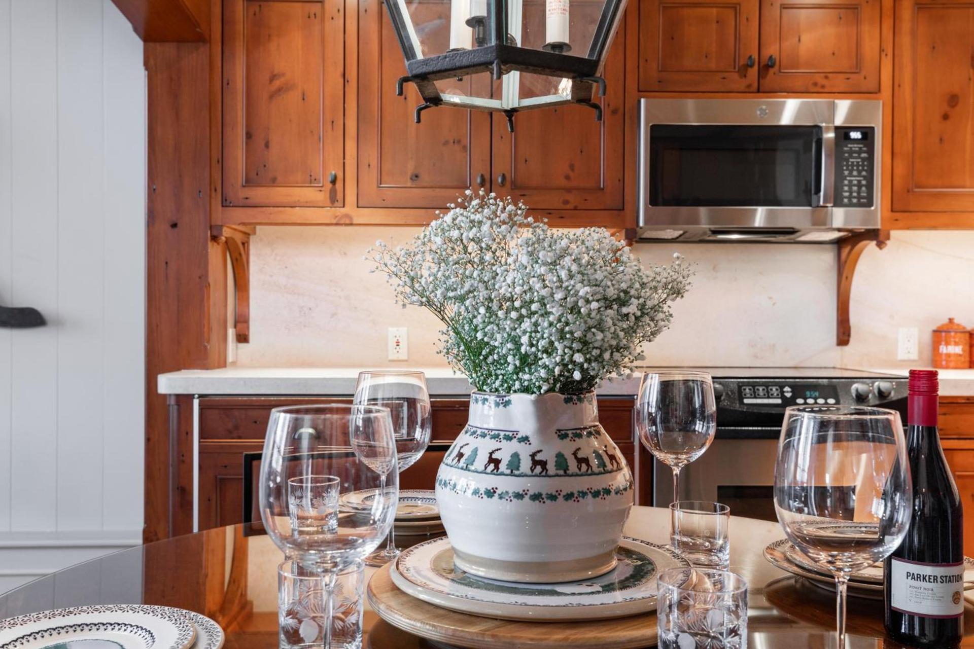 Lodge at Vail Condominiums photo 58