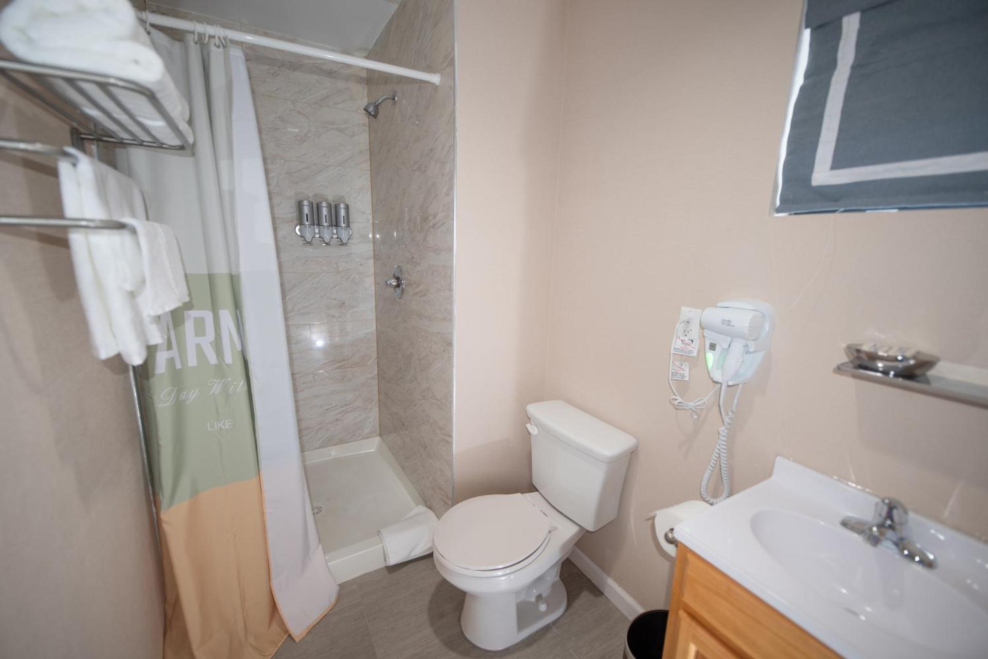 Flushing Garden Hotel photo 9