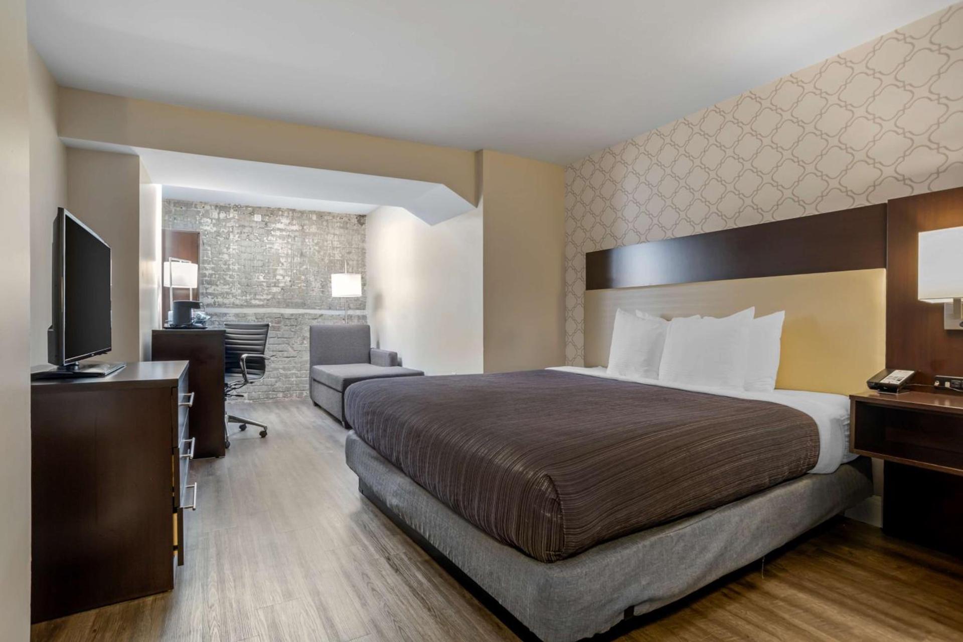 Best Western Plus St. Christopher Hotel photo 16