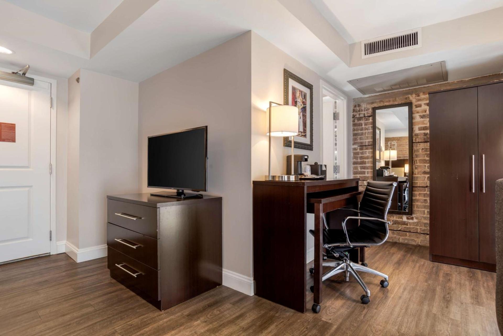 Best Western Plus St. Christopher Hotel photo 18