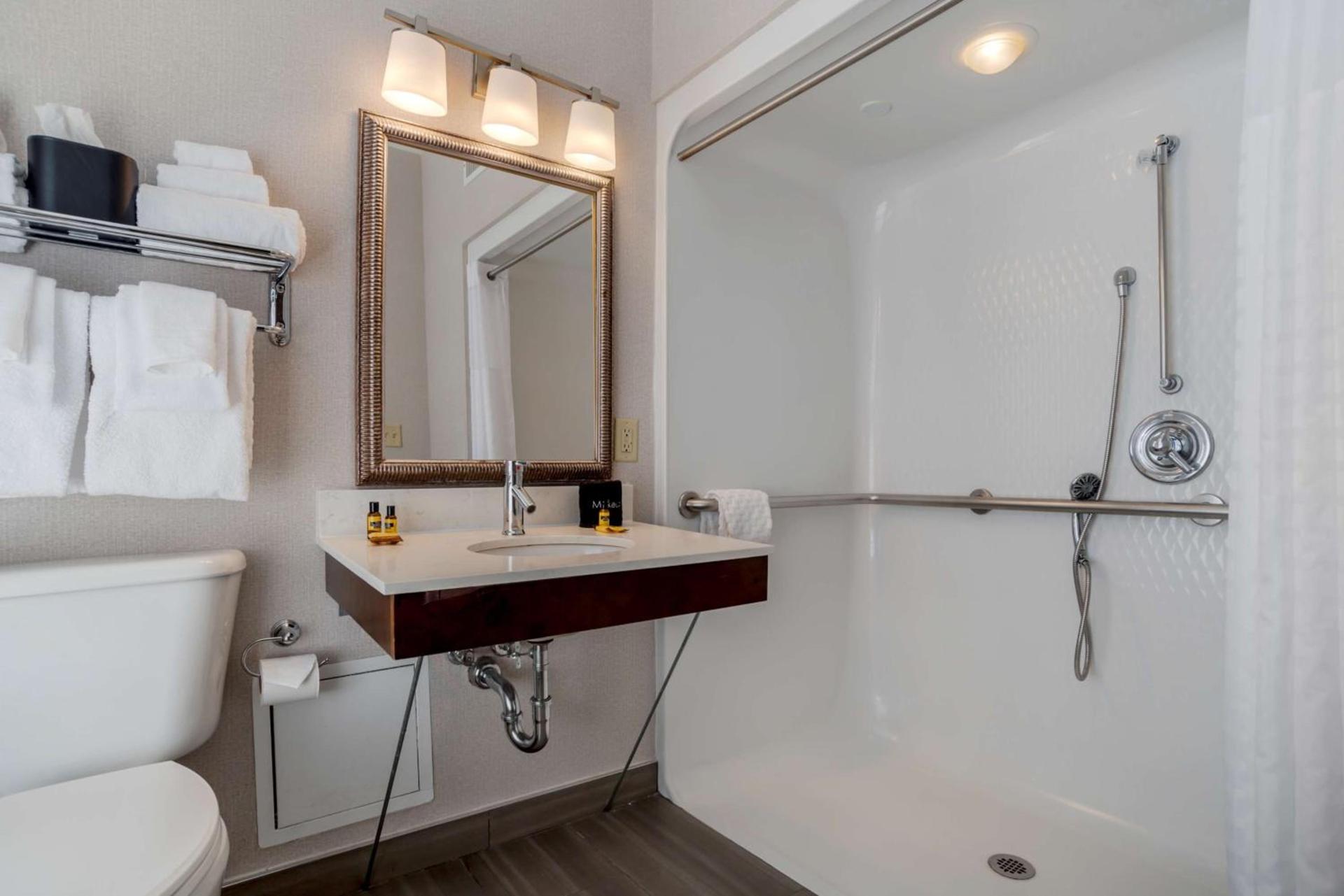 Best Western Plus St. Christopher Hotel photo 20