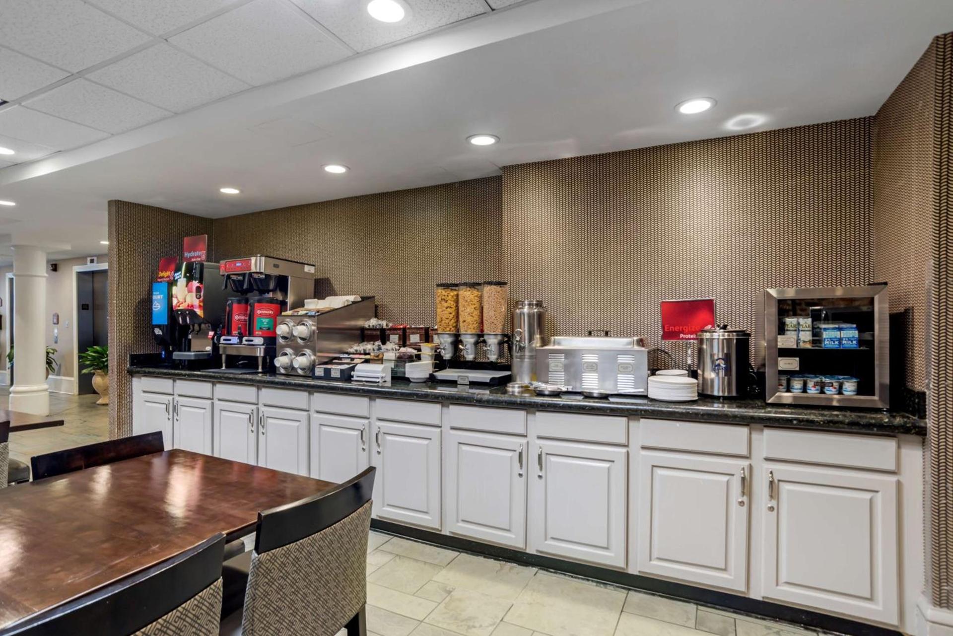 Best Western Plus St. Christopher Hotel photo 40
