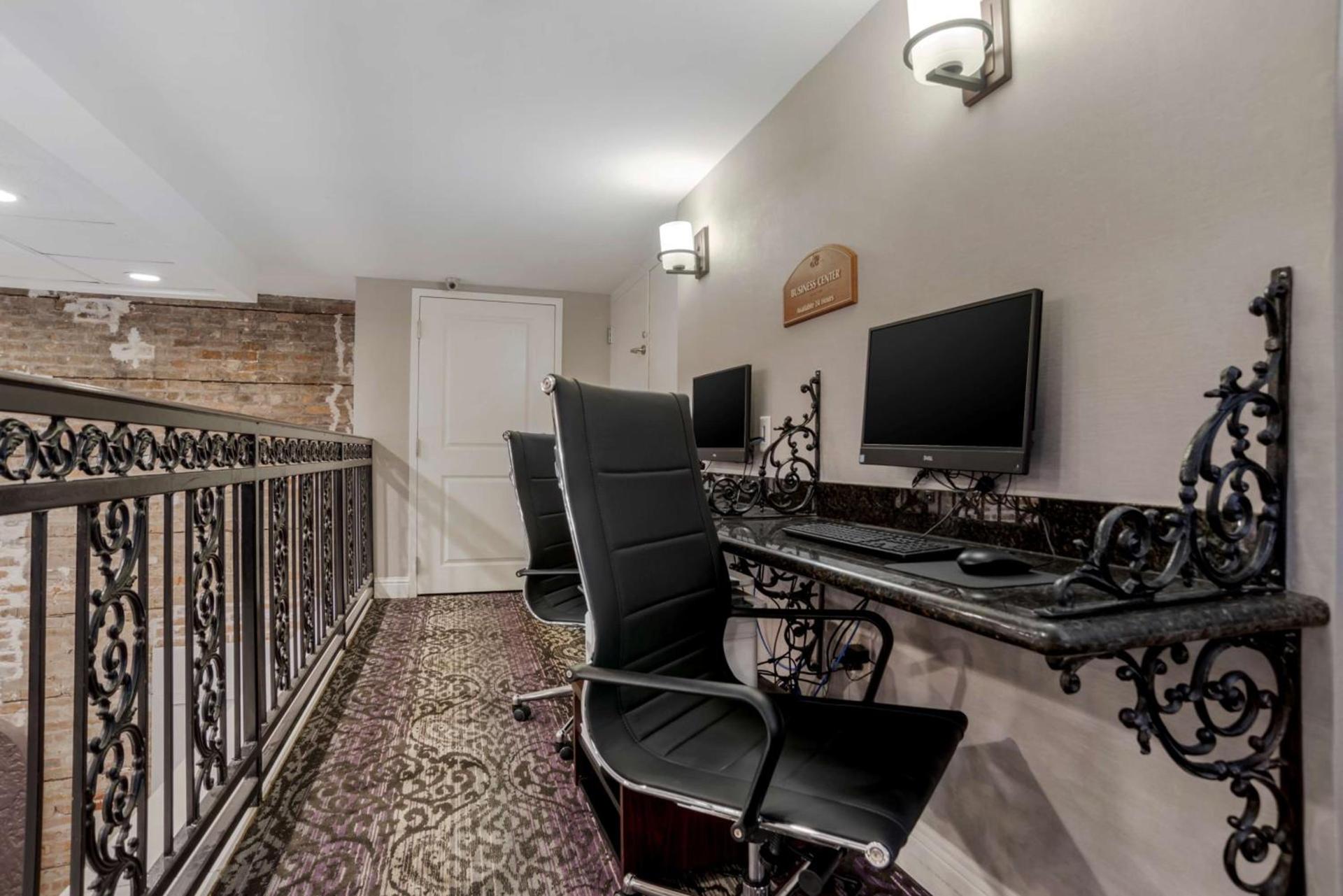 Best Western Plus St. Christopher Hotel photo 6