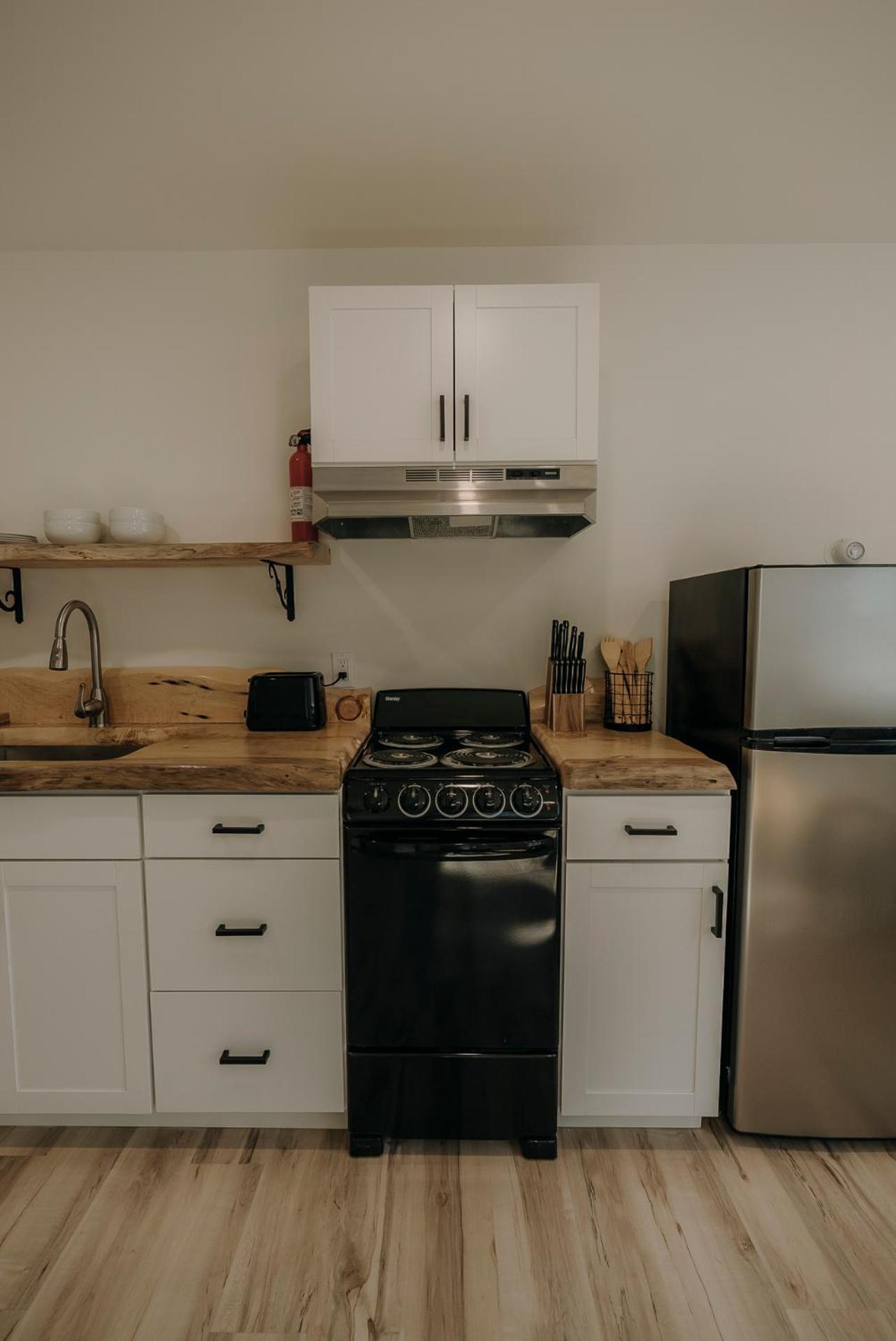 Bingham Motor Inn photo 71