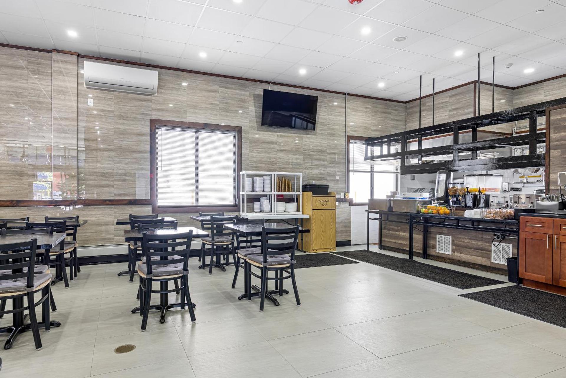 Highbridge Hotel photo 41