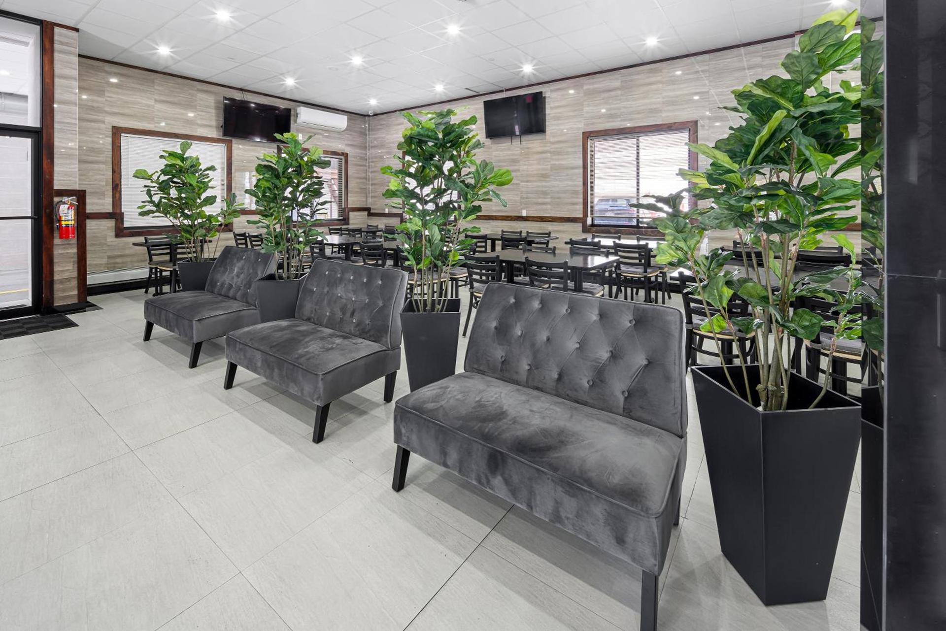 Highbridge Hotel photo 38