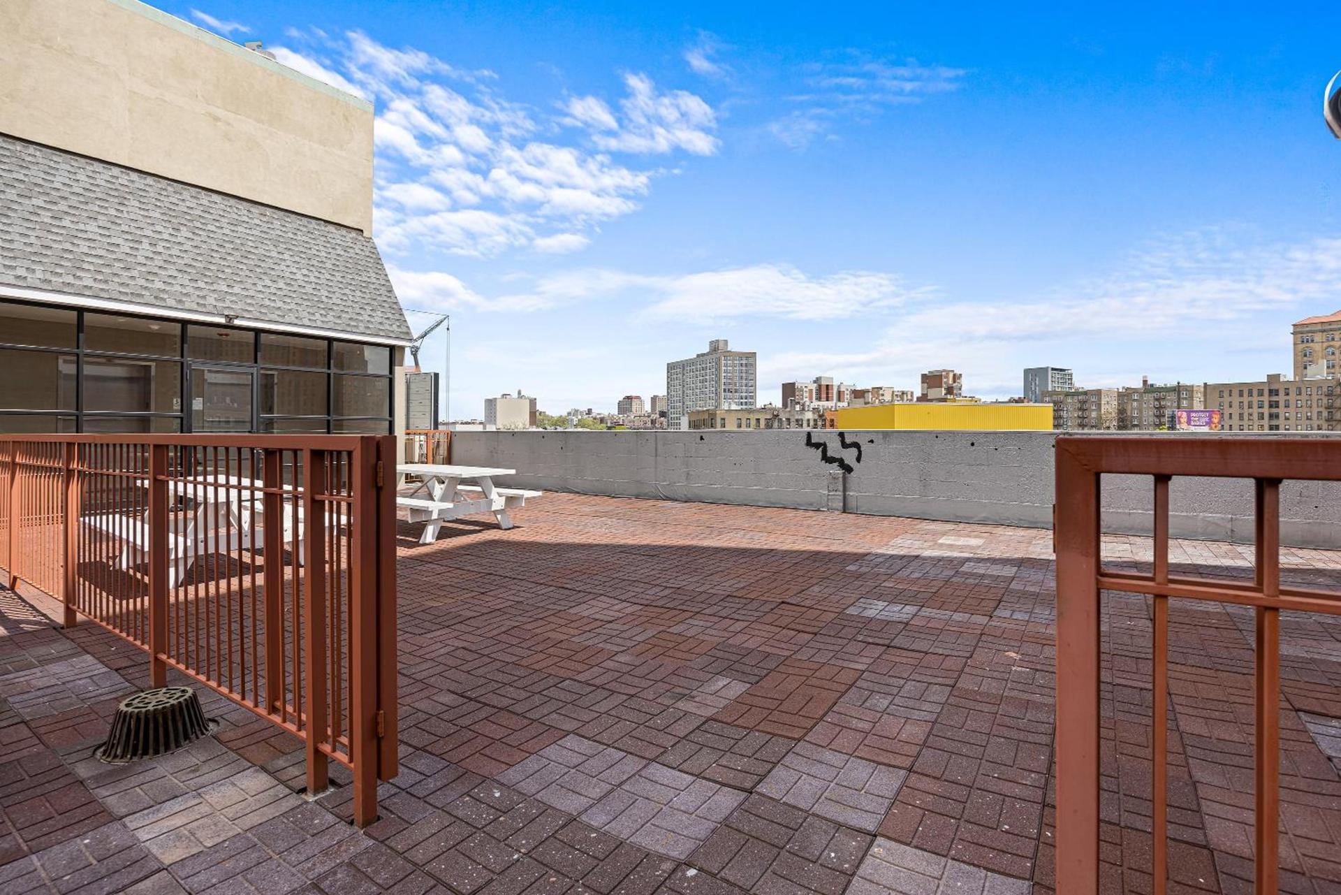 Highbridge Hotel photo 45