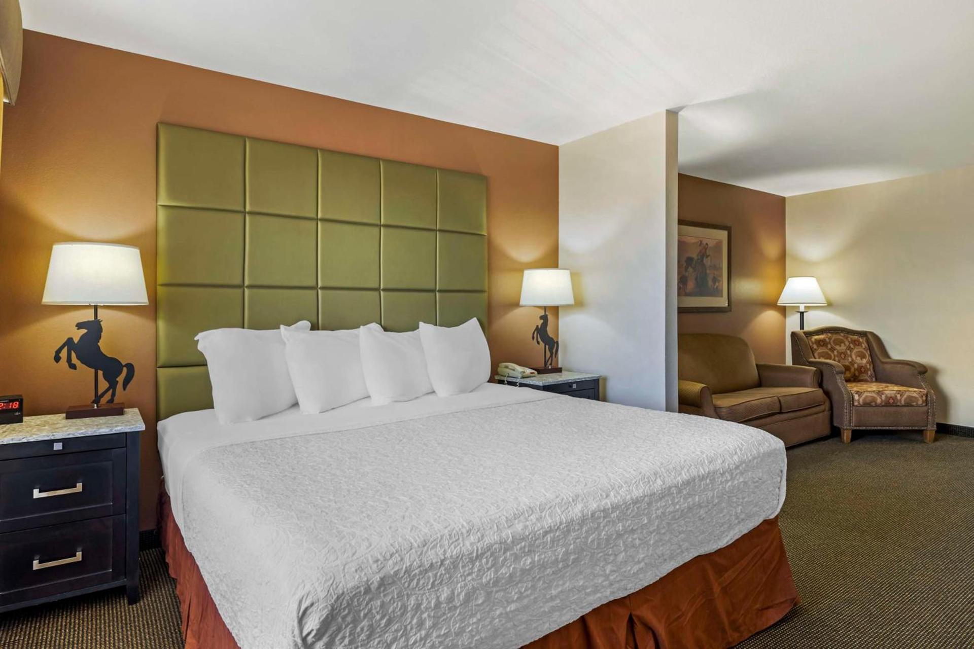 Best Western Plus Country Inn & Suites photo 10
