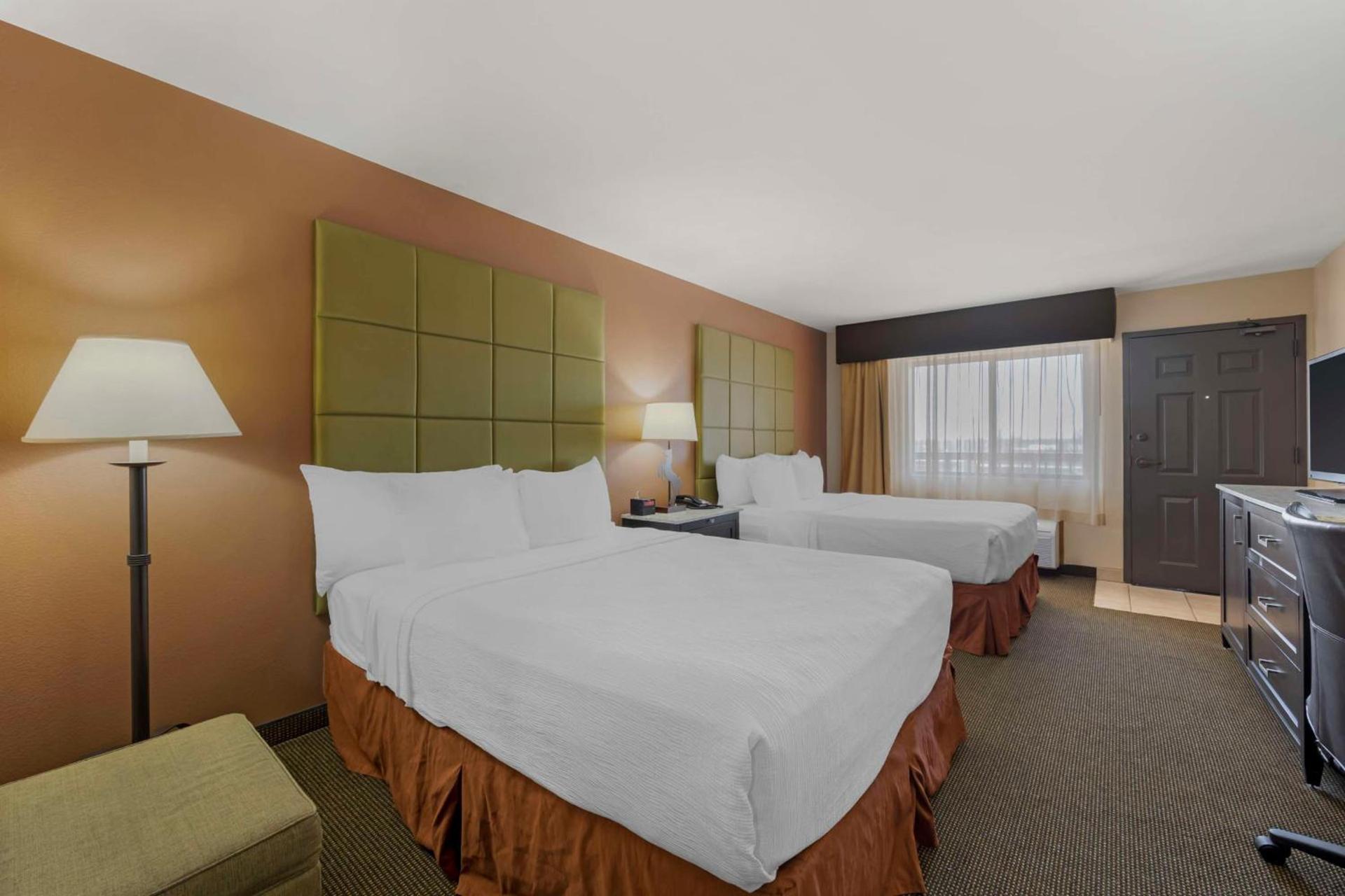 Best Western Plus Country Inn & Suites photo 22