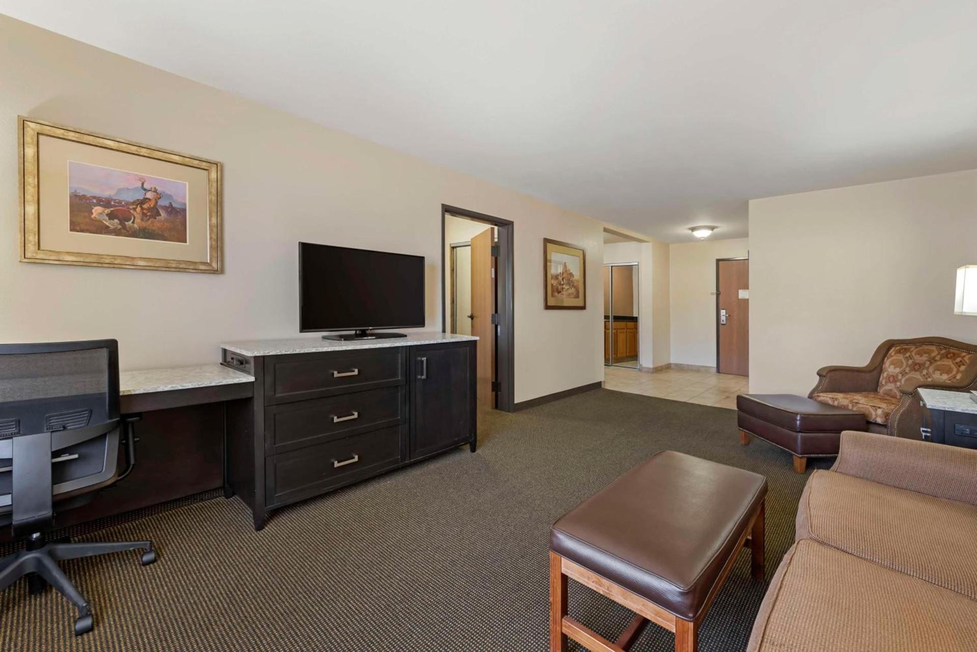 Best Western Plus Country Inn & Suites photo 25