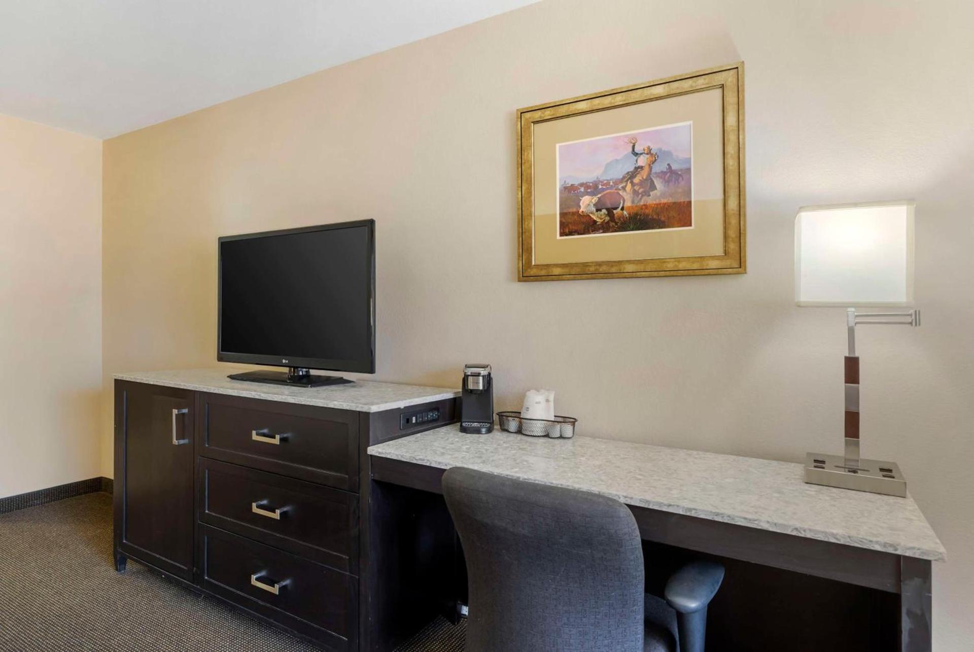 Best Western Plus Country Inn & Suites photo 31