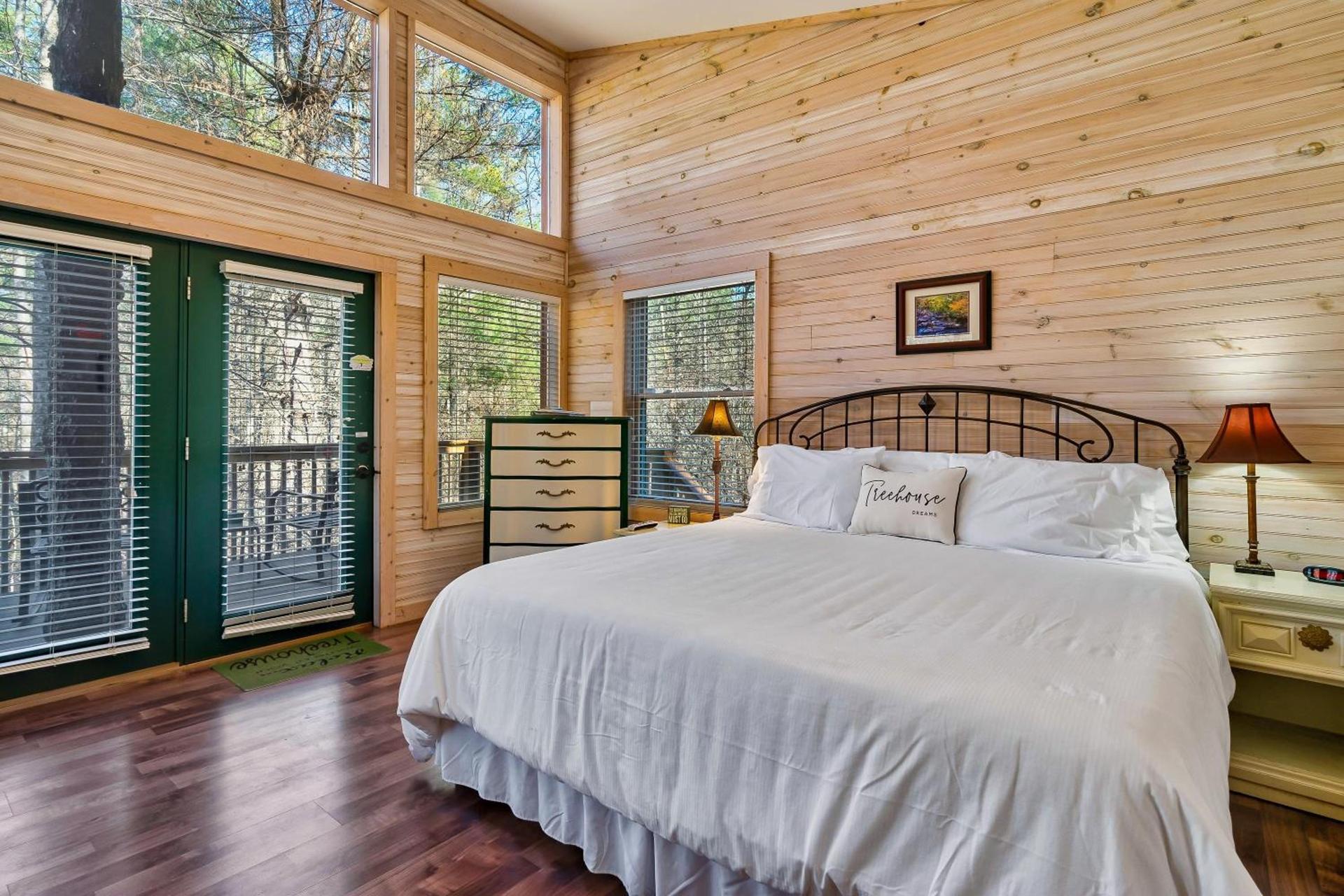 Rivers Edge Treehouses photo 16