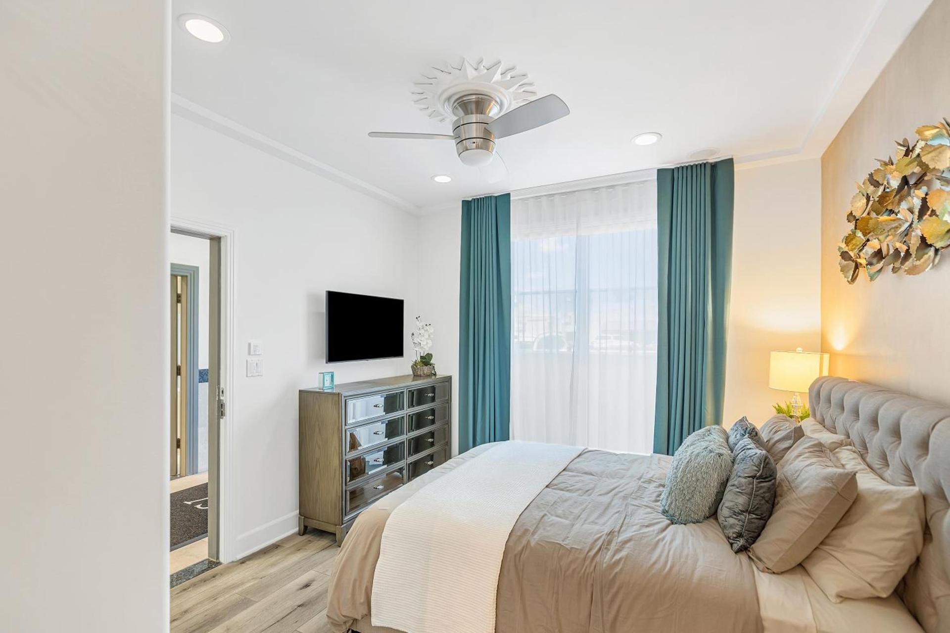 SW Beach Hotel photo 45