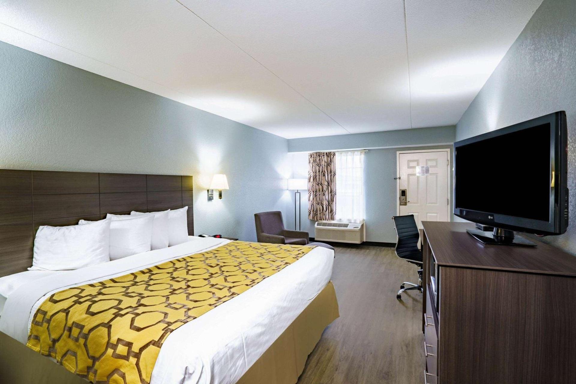 Baymont by Wyndham Gallatin photo 12