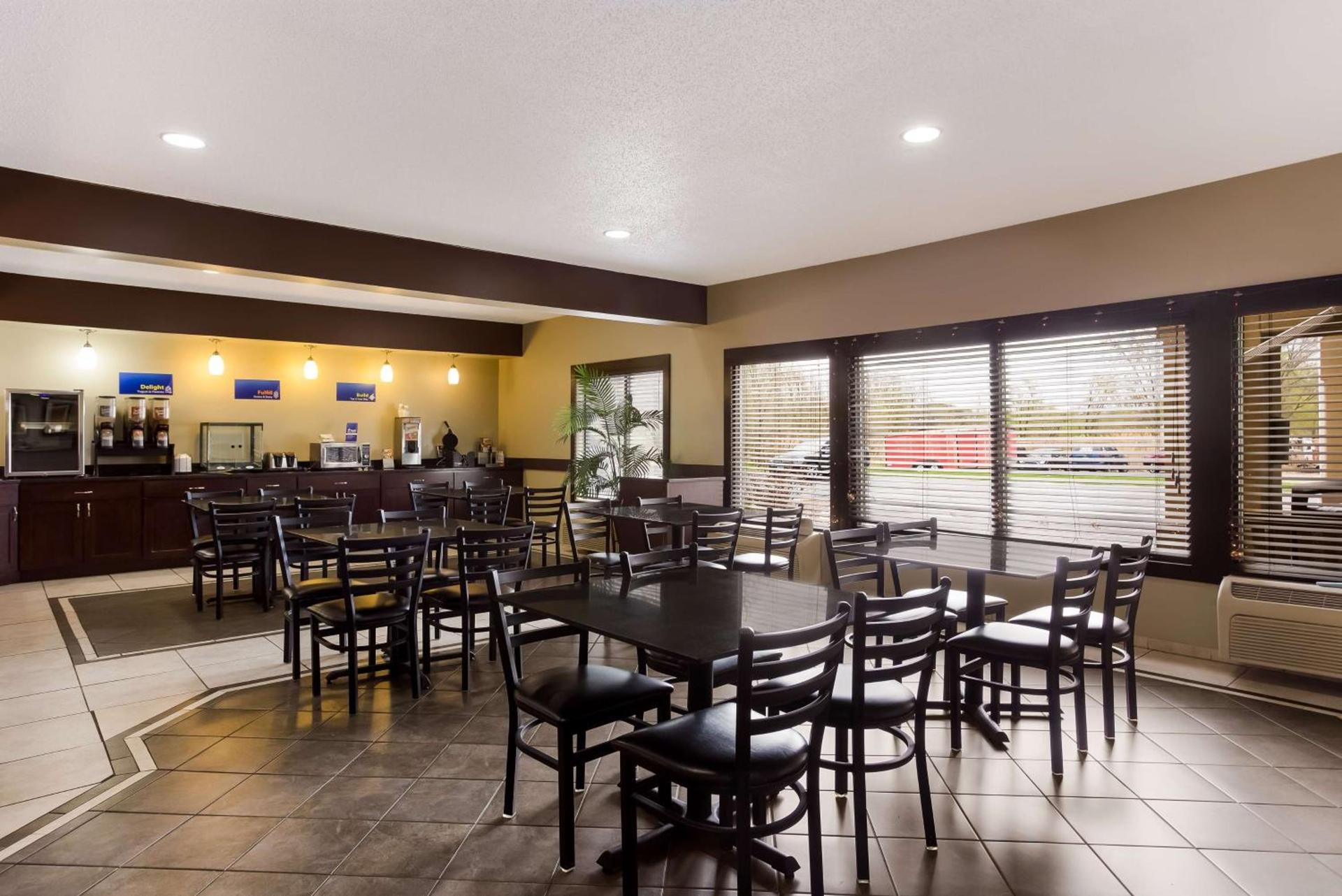 Best Western Crossroads Inn photo 29