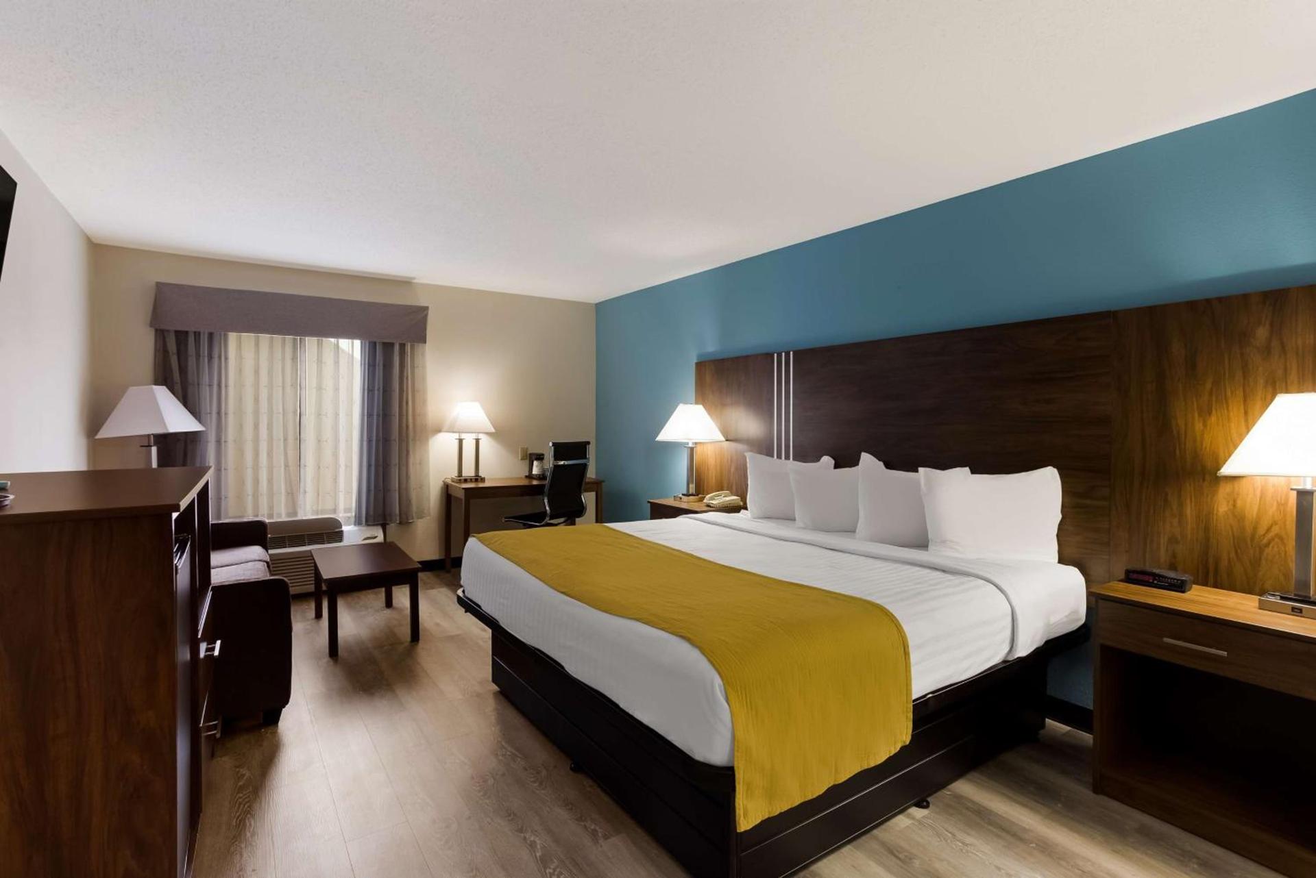 Best Western Crossroads Inn photo 3