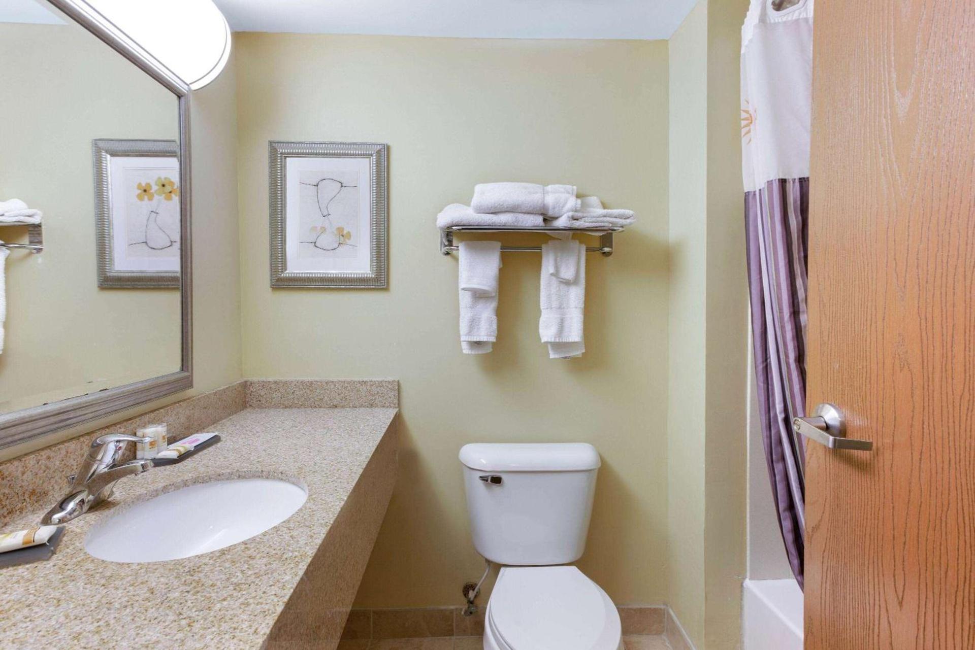 Garner Hotel Doswell Southeast by IHG photo 32