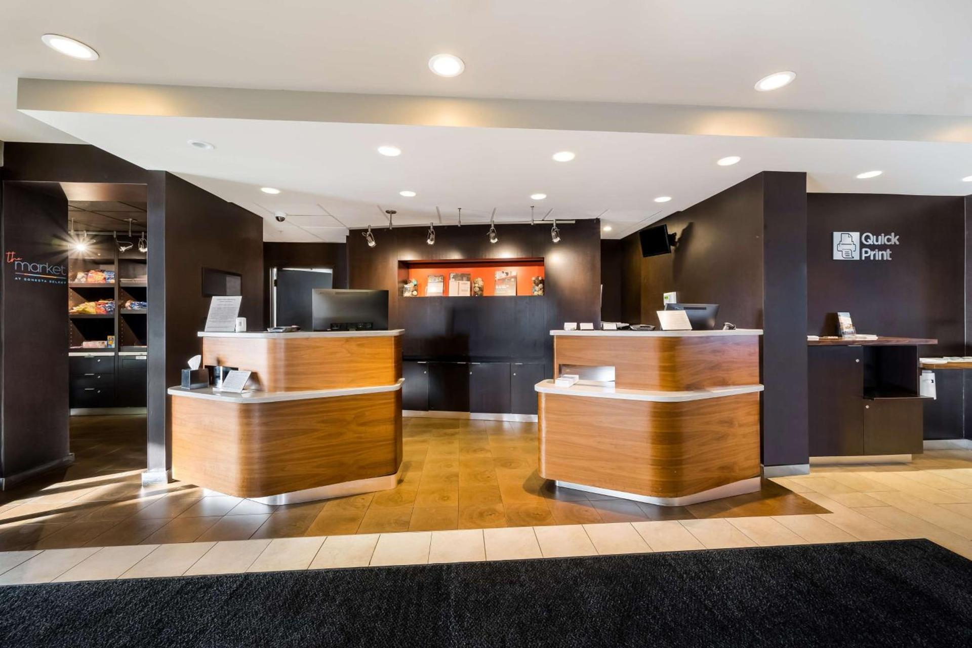 Sonesta Select Detroit Novi photo 7