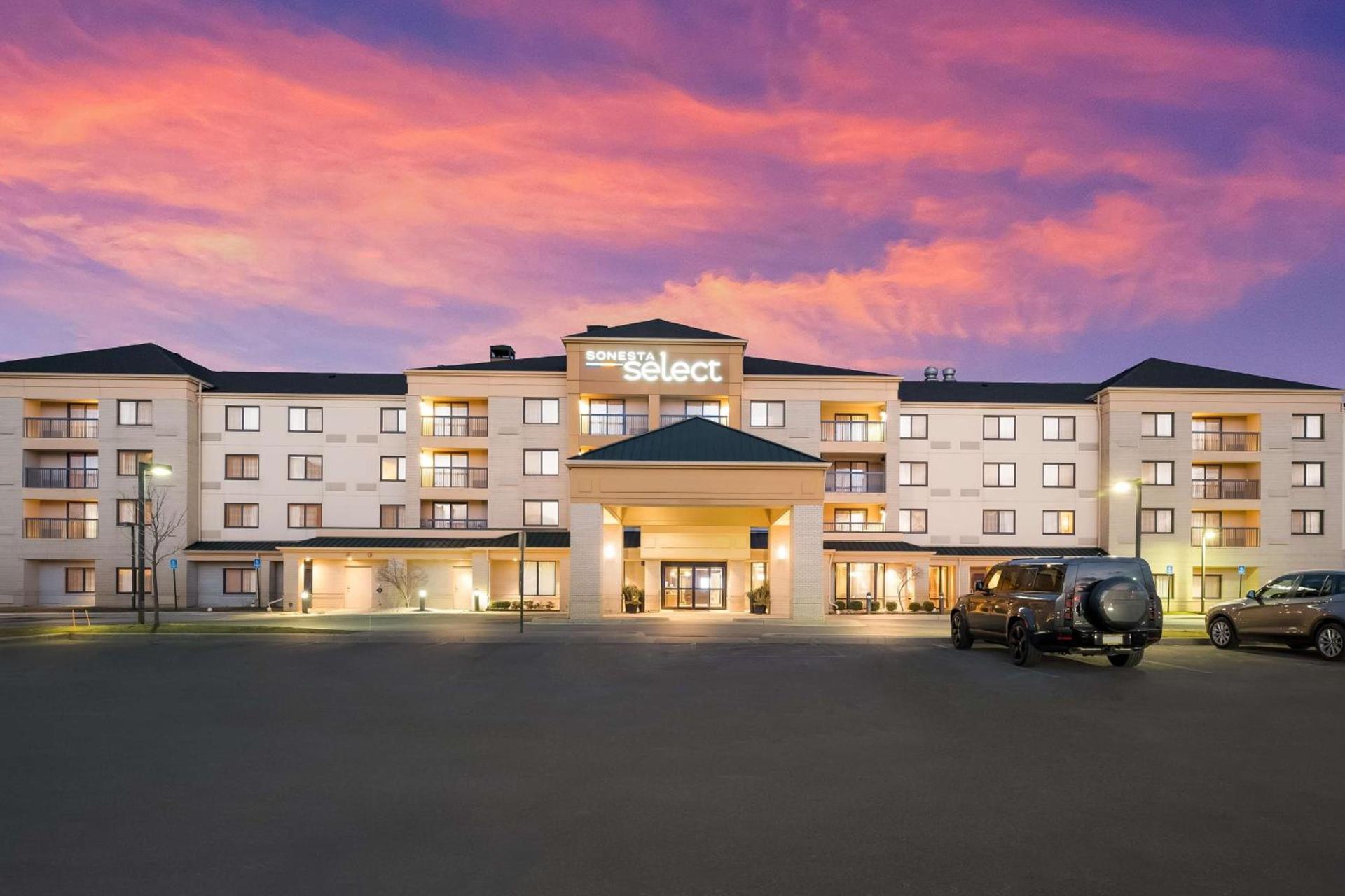 Sonesta Select Detroit Novi photo 4