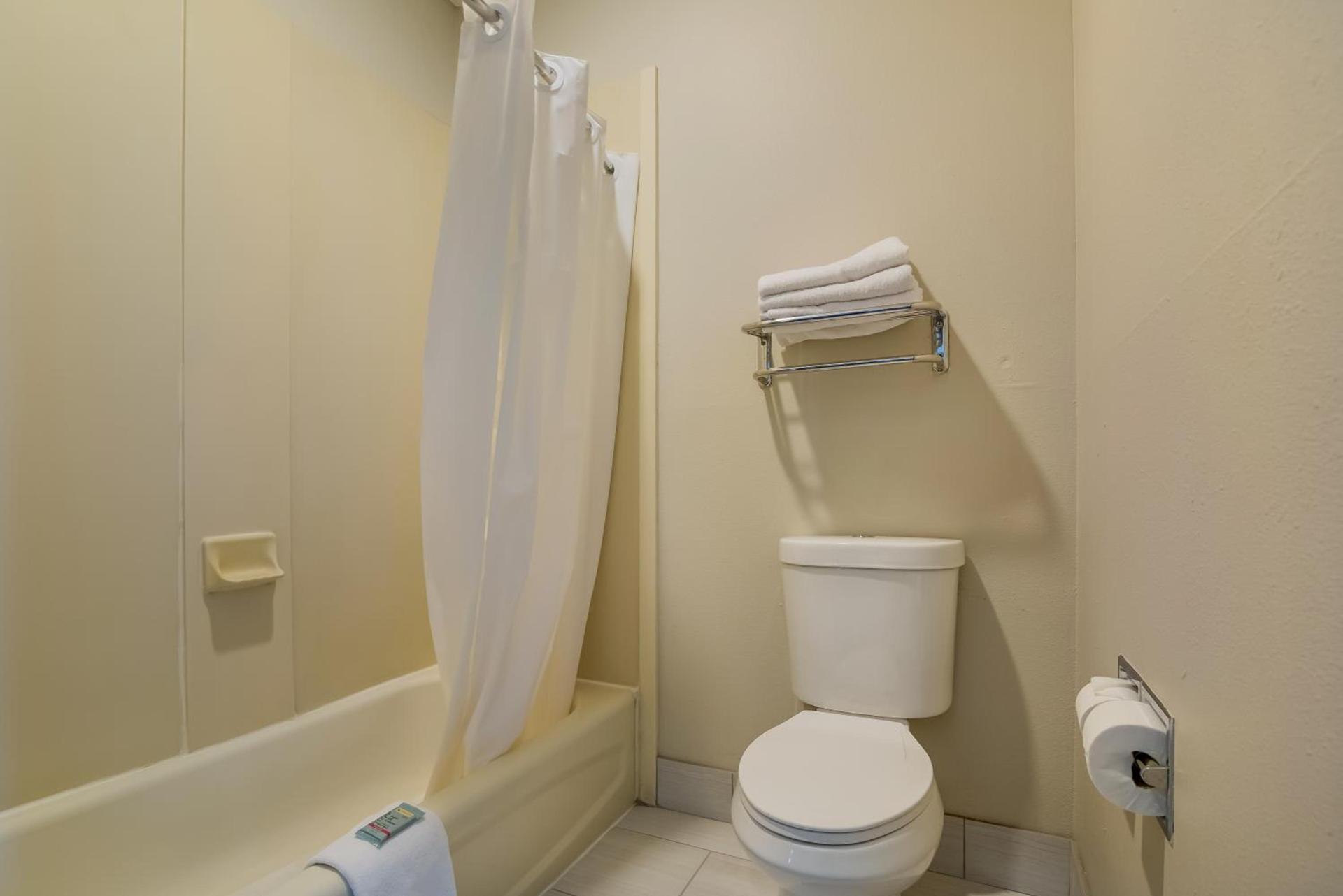 SureStay Plus Hotel by Best Western Topeka photo 21