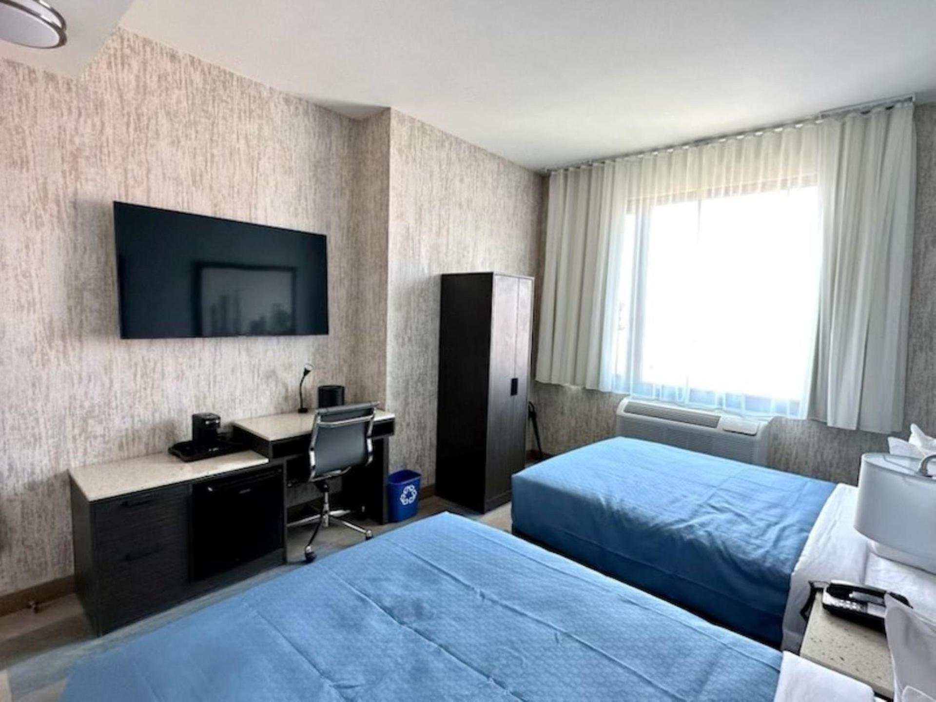 Super 8 by Wyndham Brooklyn Pennsylvania Ave photo 11