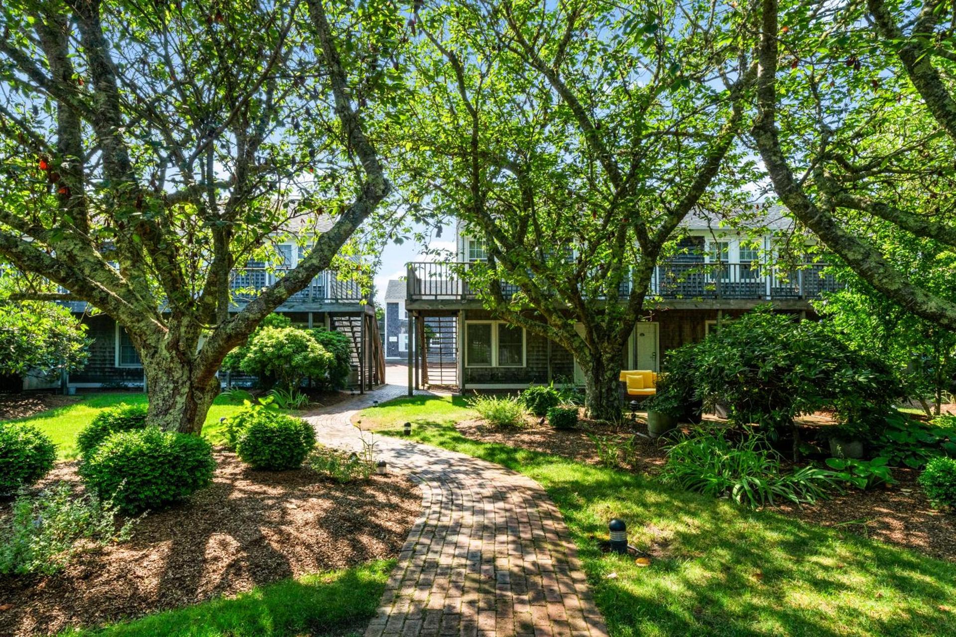 Nantucket Inn photo 42