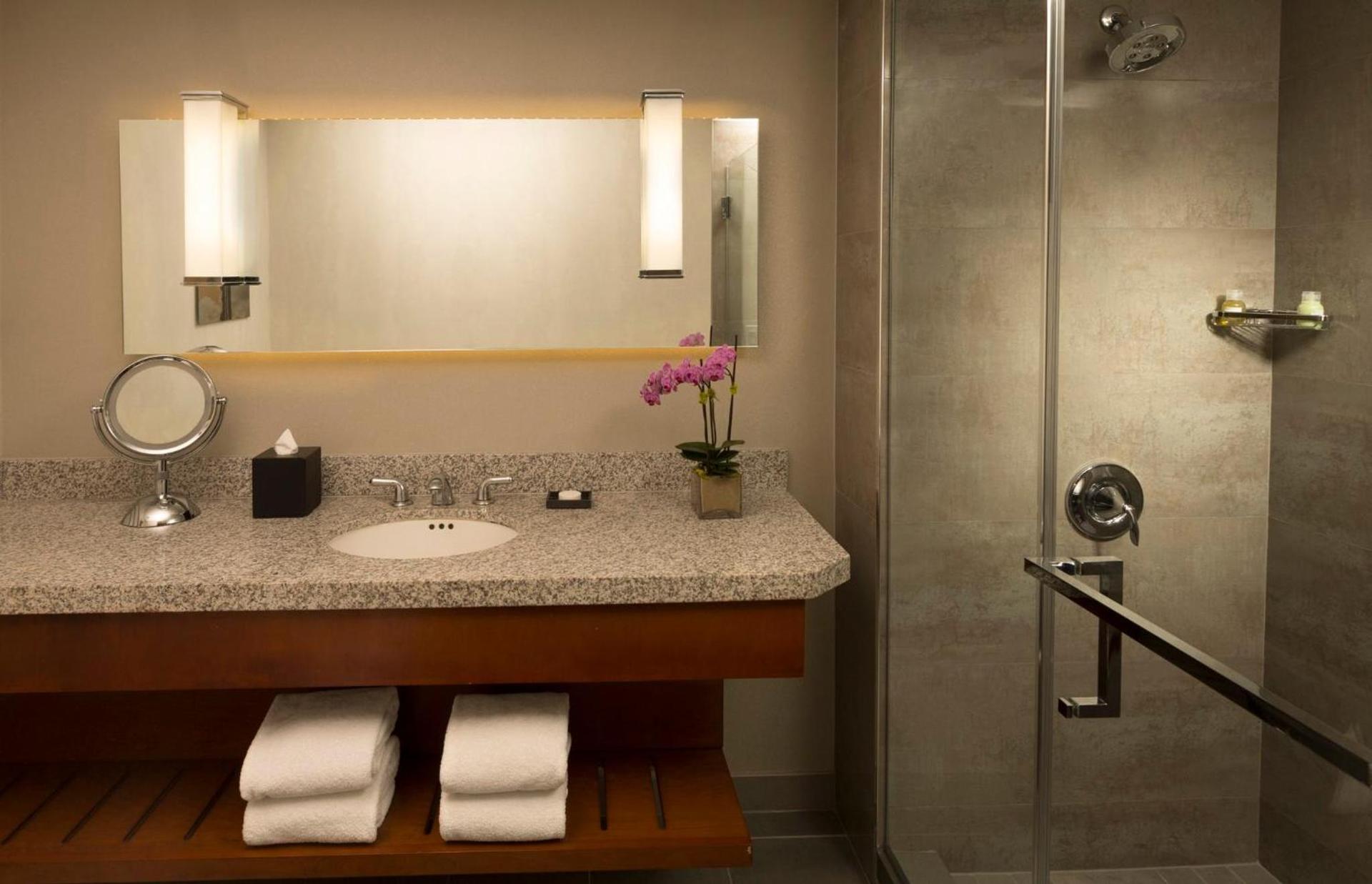 Loews Hollywood Hotel photo 28