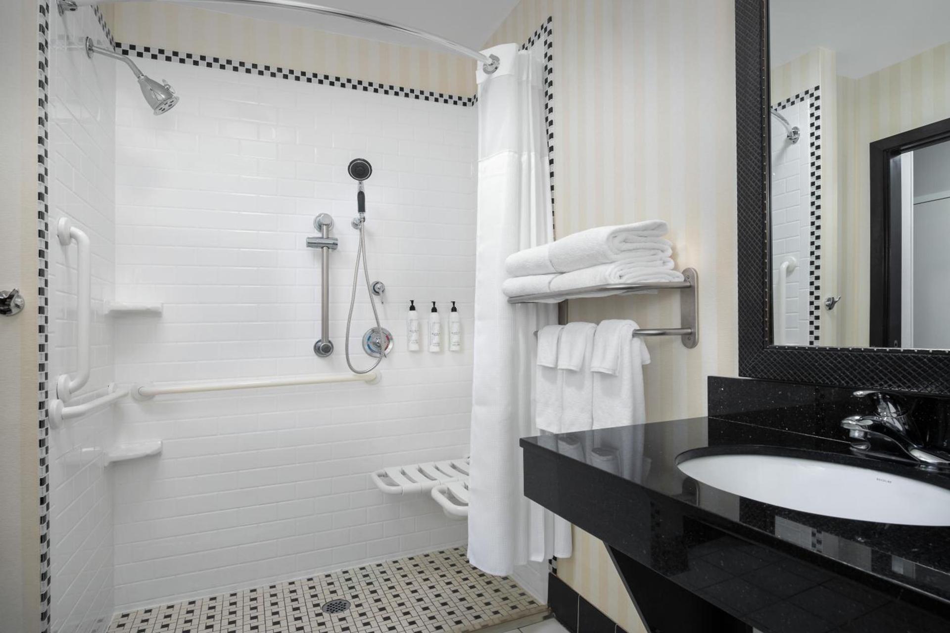 Fairfield by Marriott Tacoma Puyallup photo 13