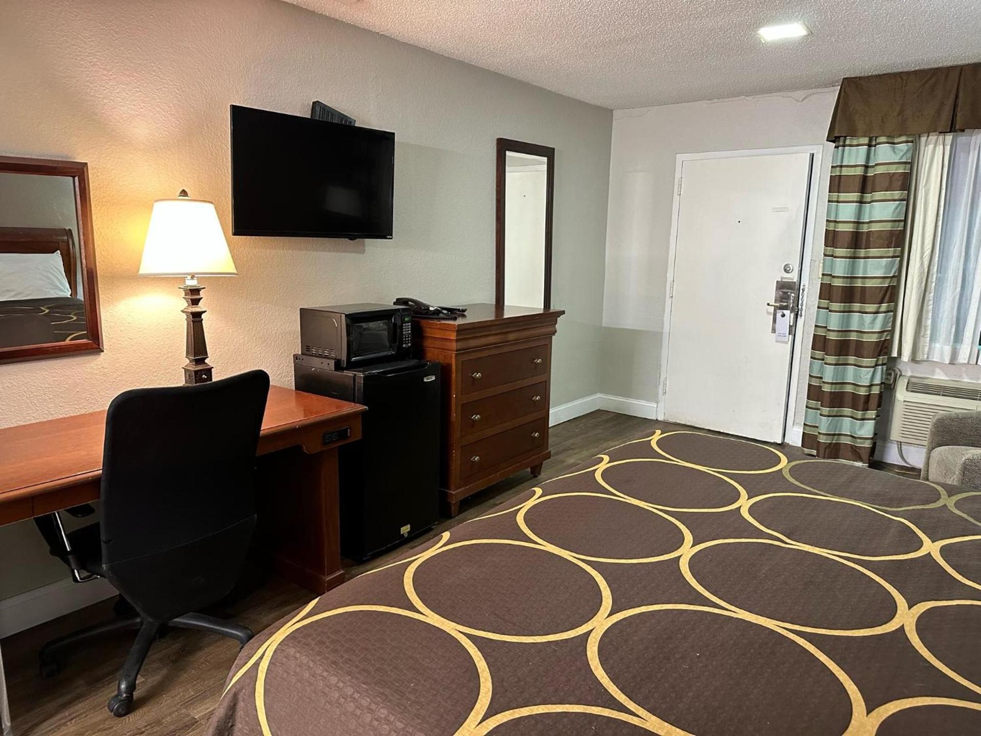 NATION'S INN of Wake County - Raleigh Crabtree photo 25