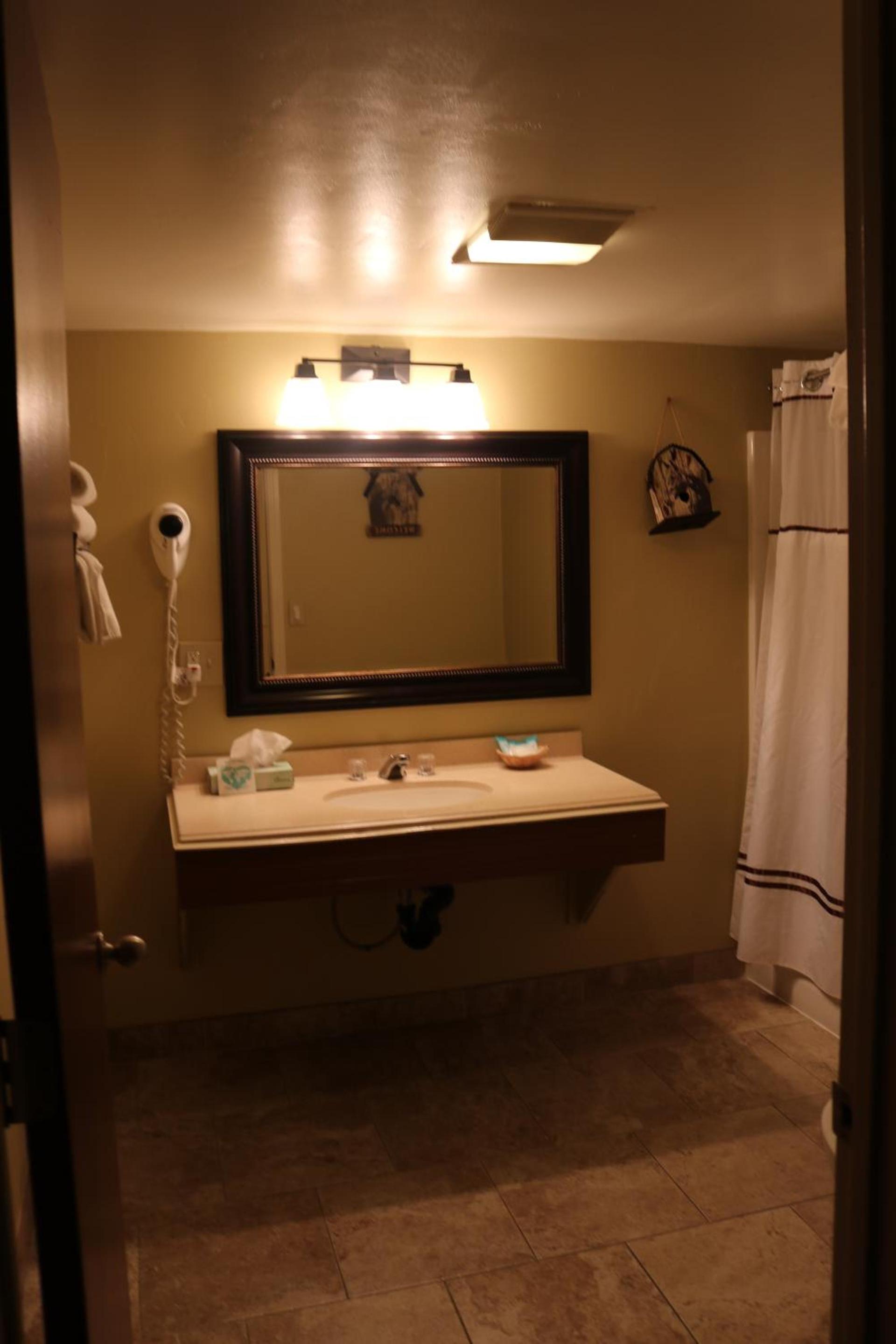 Lake View Lodge photo 24