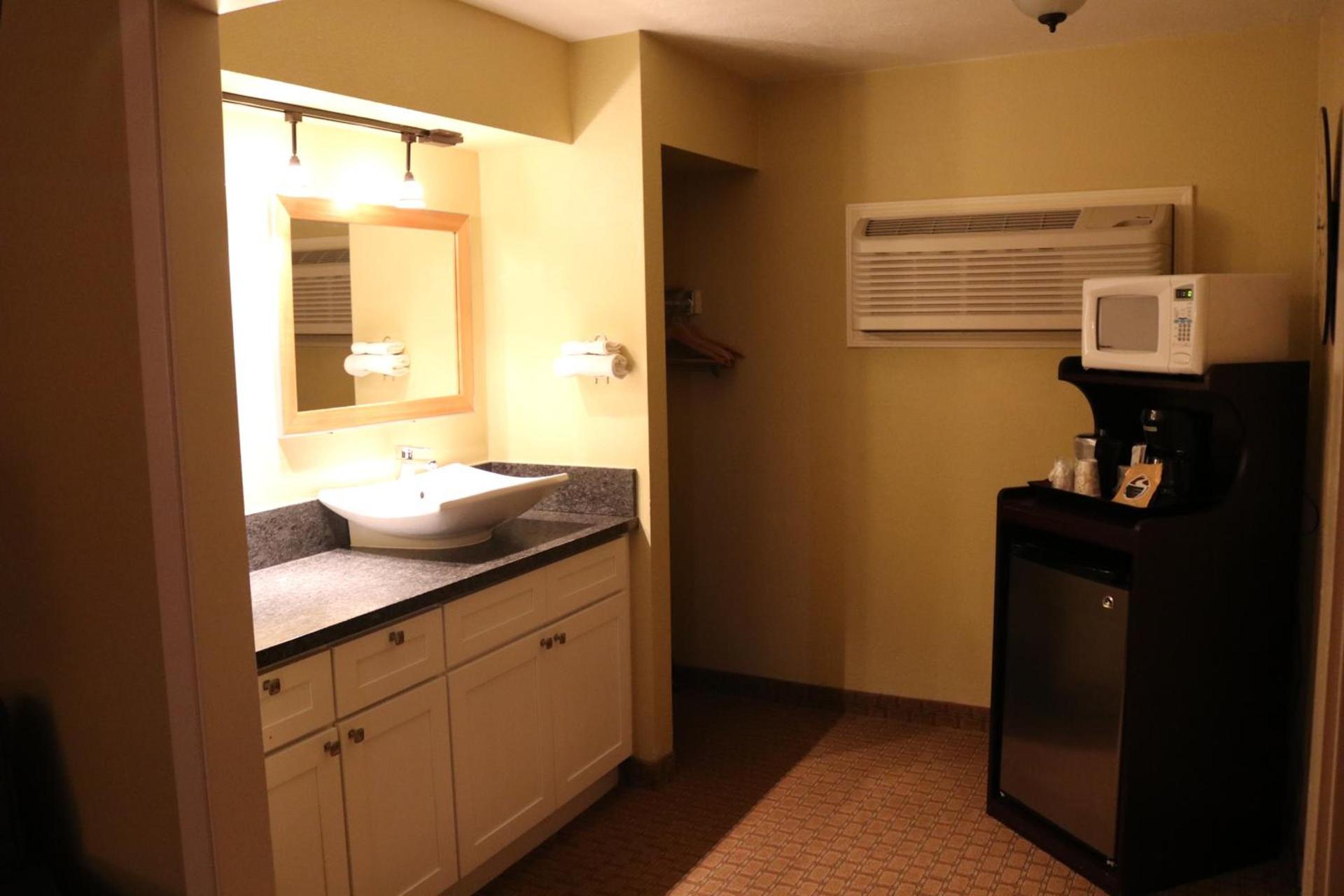 Lake View Lodge photo 9