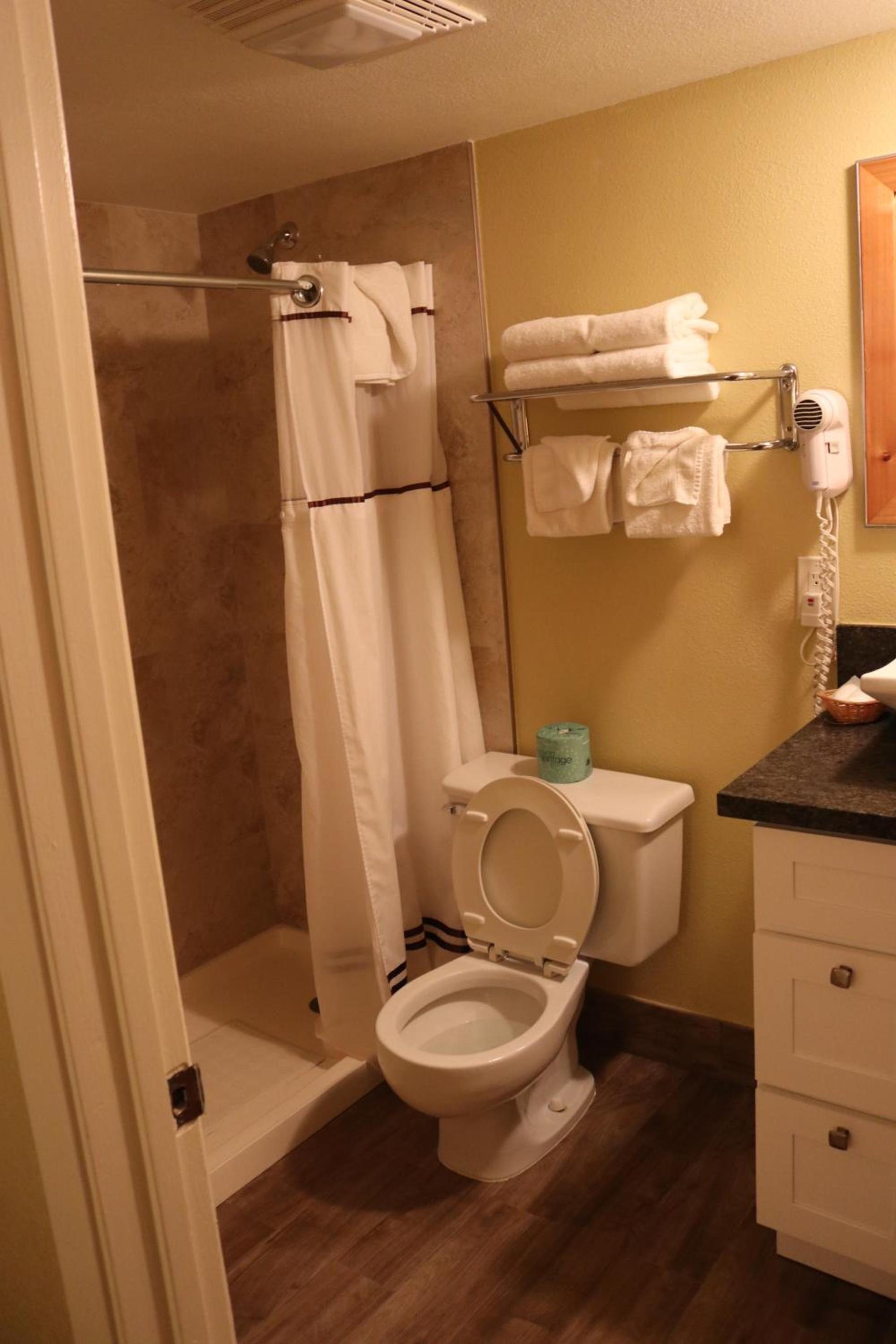 Lake View Lodge photo 11