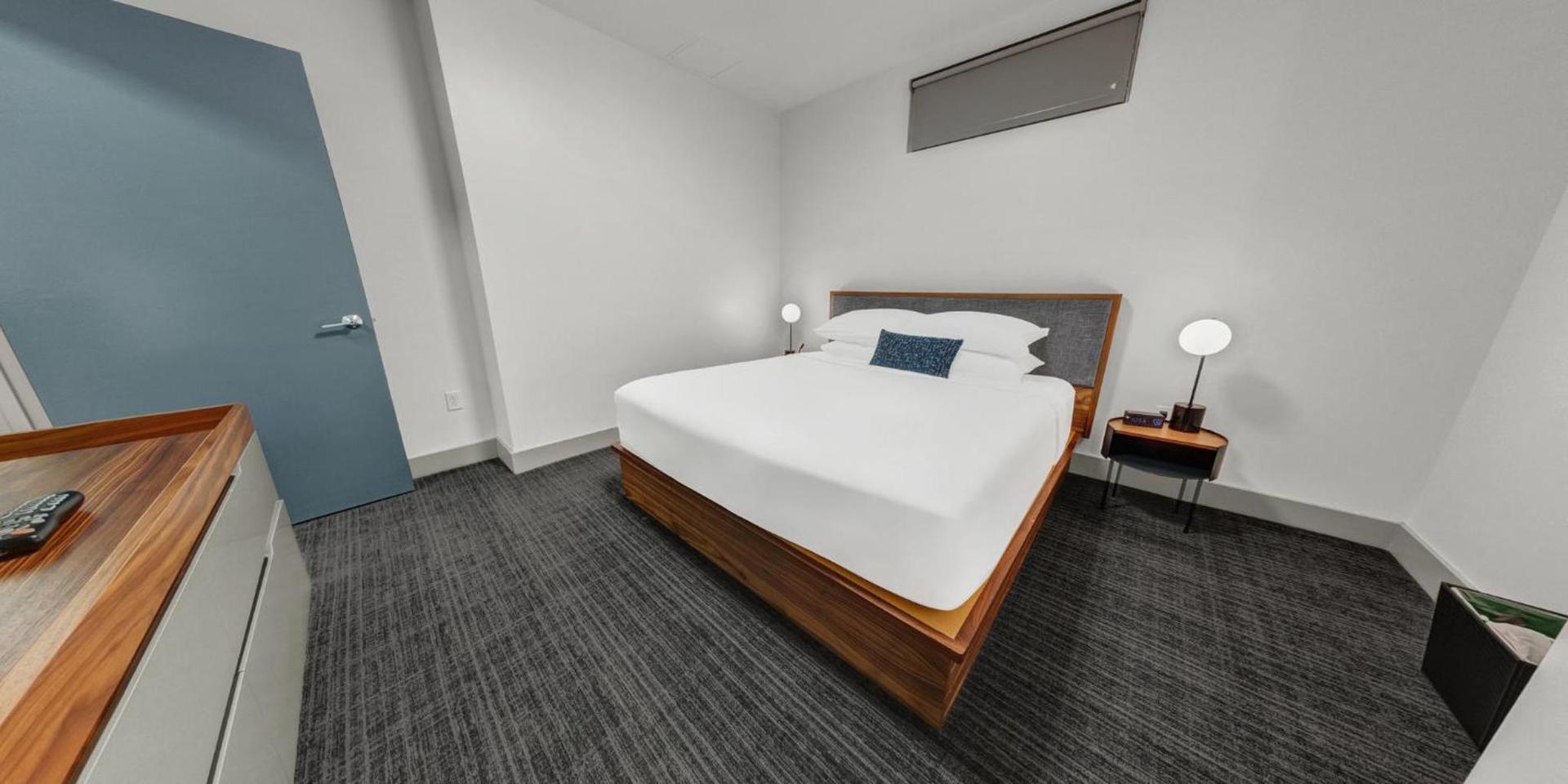 Kimpton Schofield Hotel by IHG photo 38