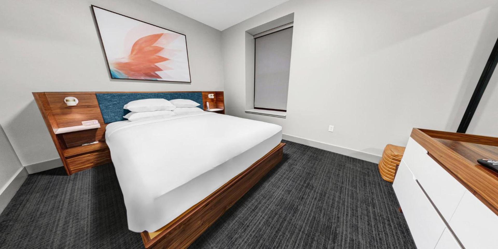 Kimpton Schofield Hotel by IHG photo 23
