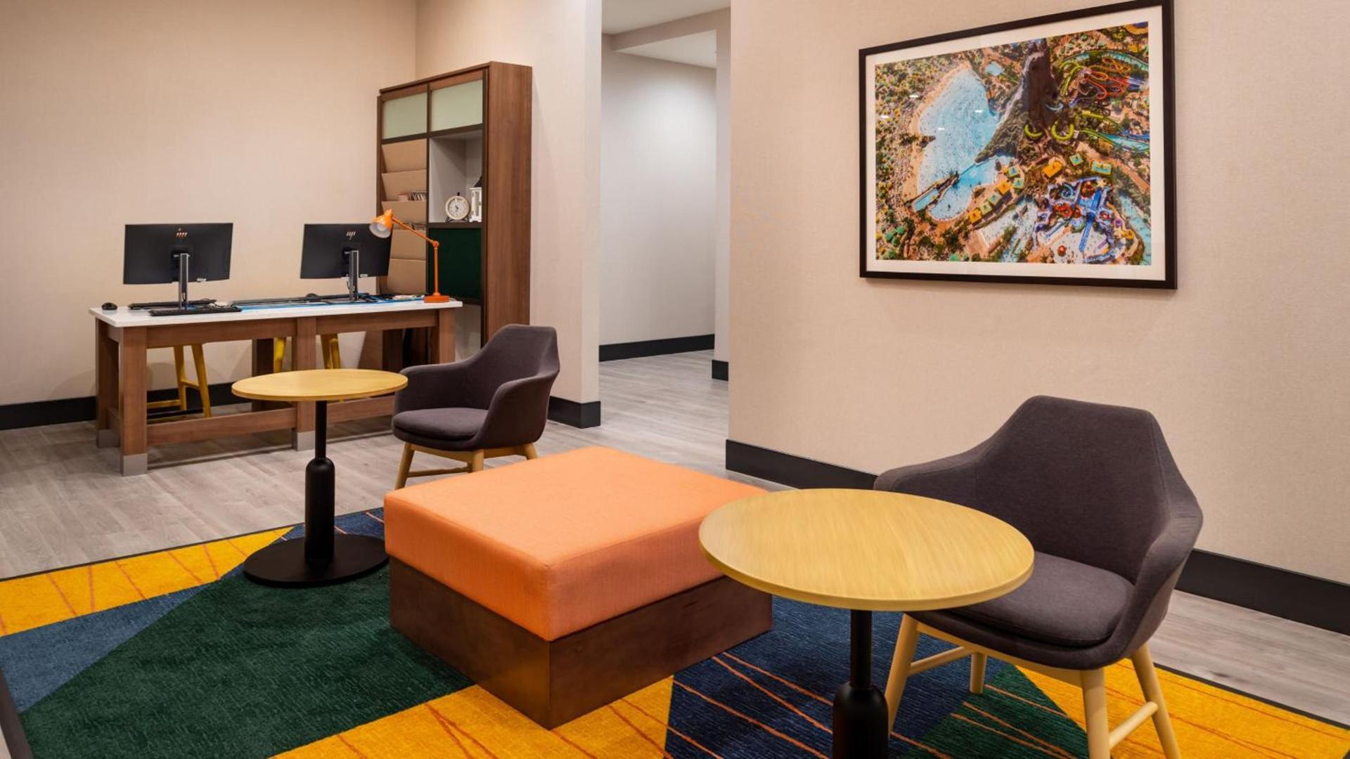 Holiday Inn & Suites Orlando - I-Drive - Theme Parks by IHG photo 23
