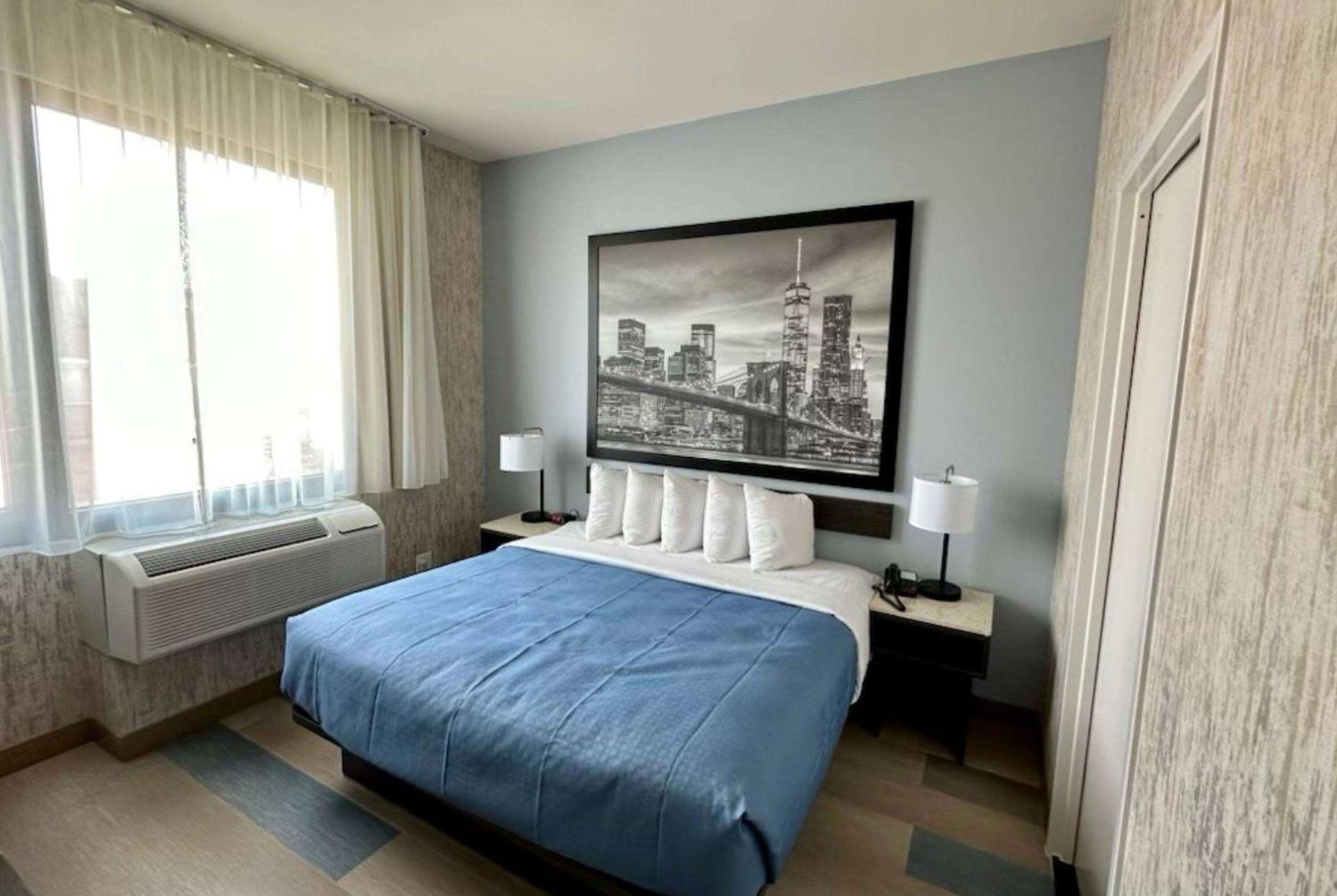 Super 8 by Wyndham Brooklyn Pennsylvania Ave photo 8