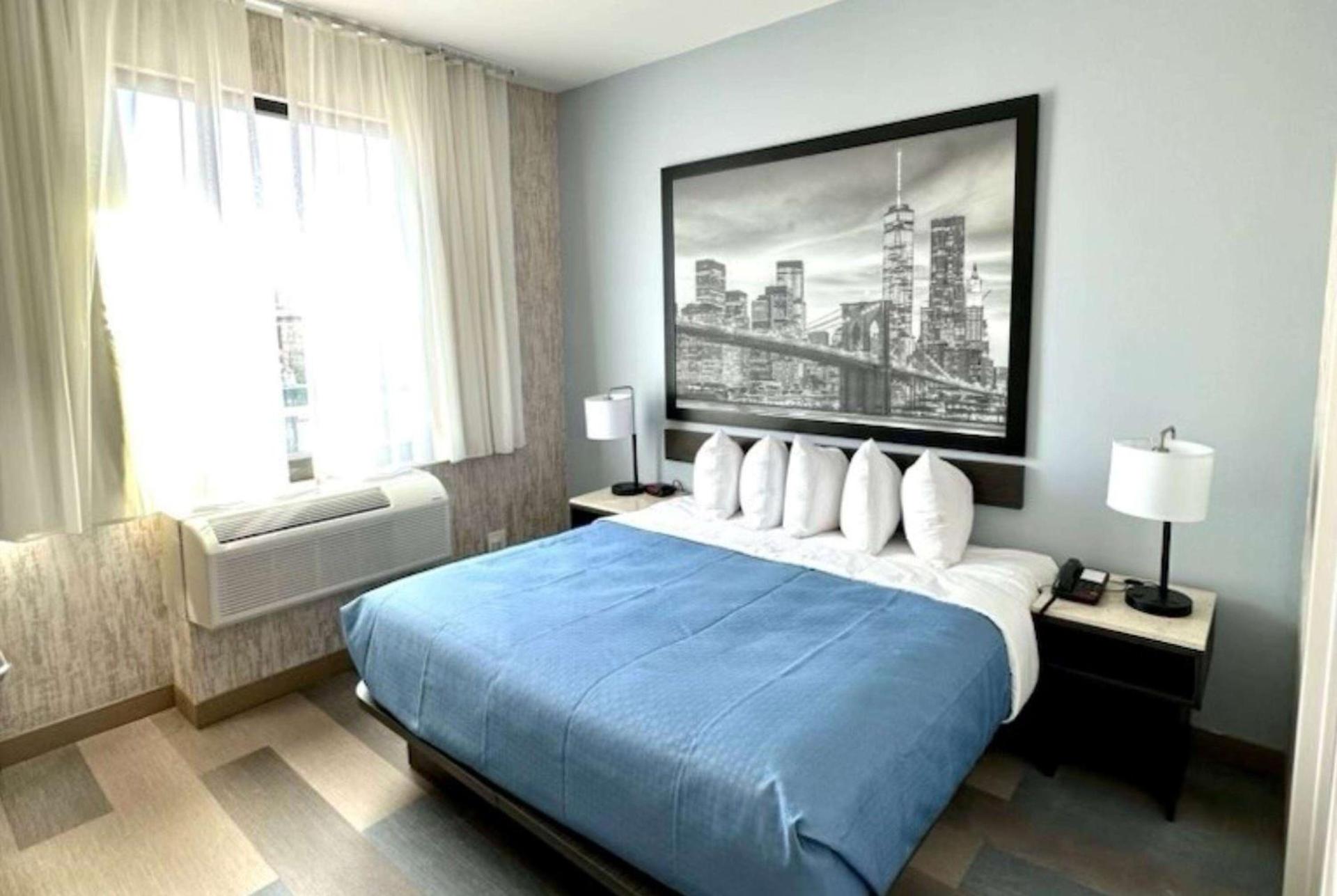 Super 8 by Wyndham Brooklyn Pennsylvania Ave photo 9