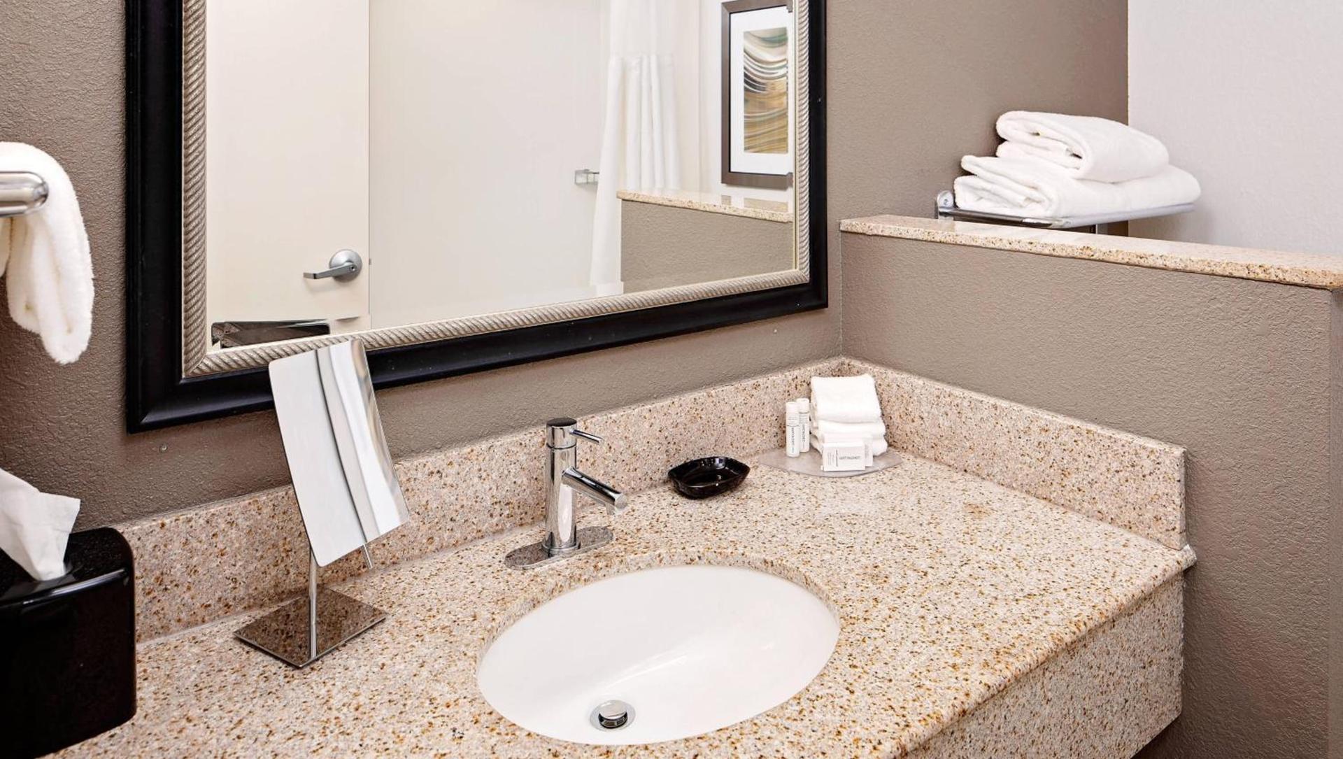 Courtyard by Marriott Pittsburgh West Homestead Waterfront photo 24