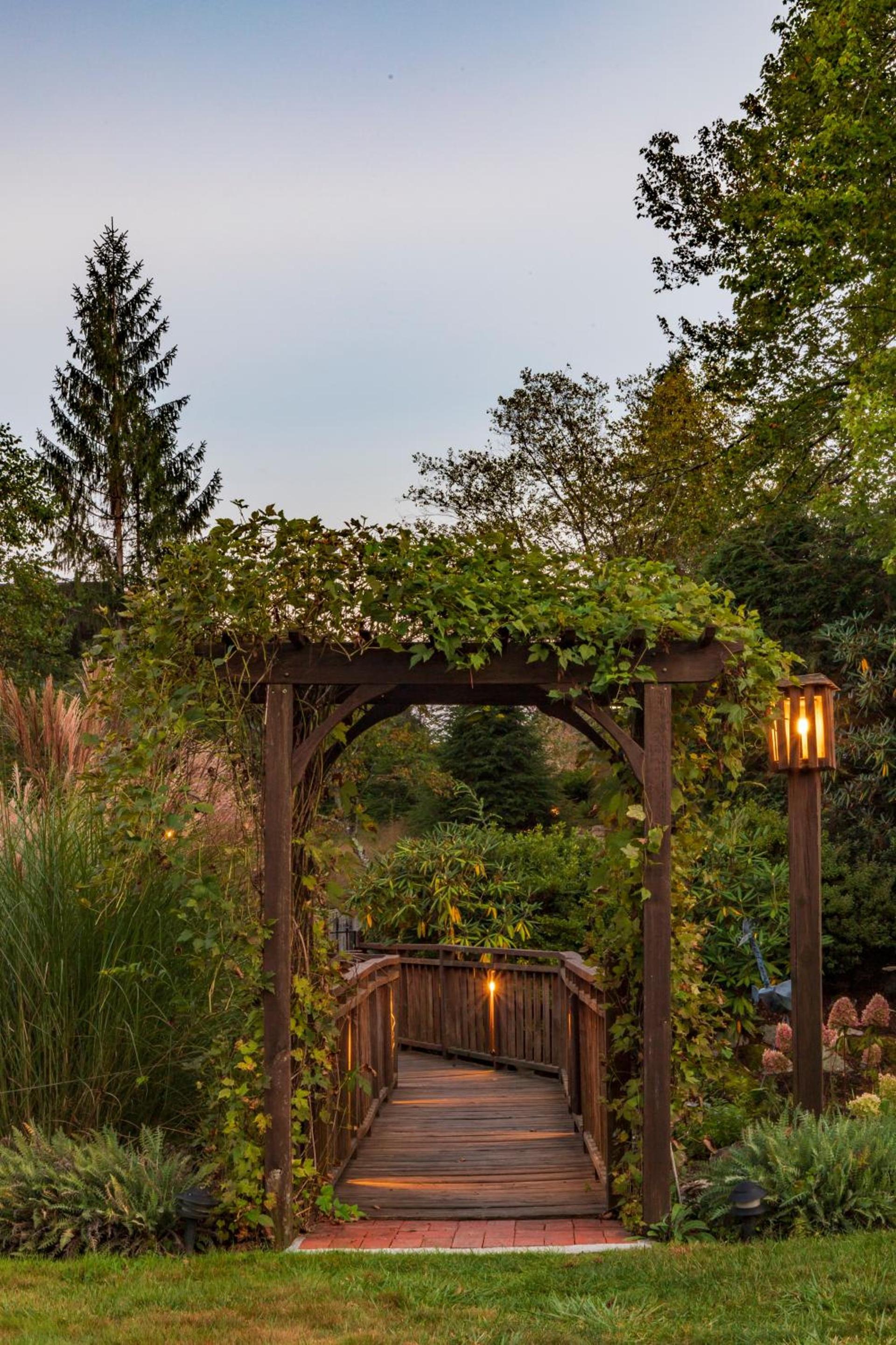 Azalea Garden Inn photo 2