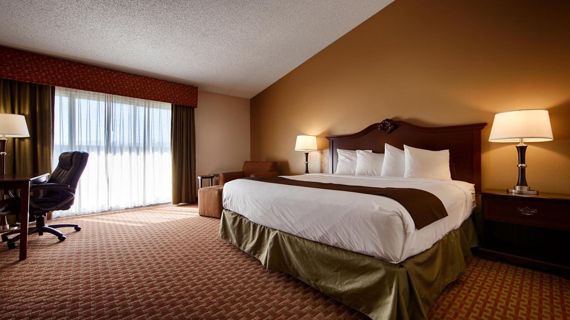 Best Western Chieftain Inn photo 26